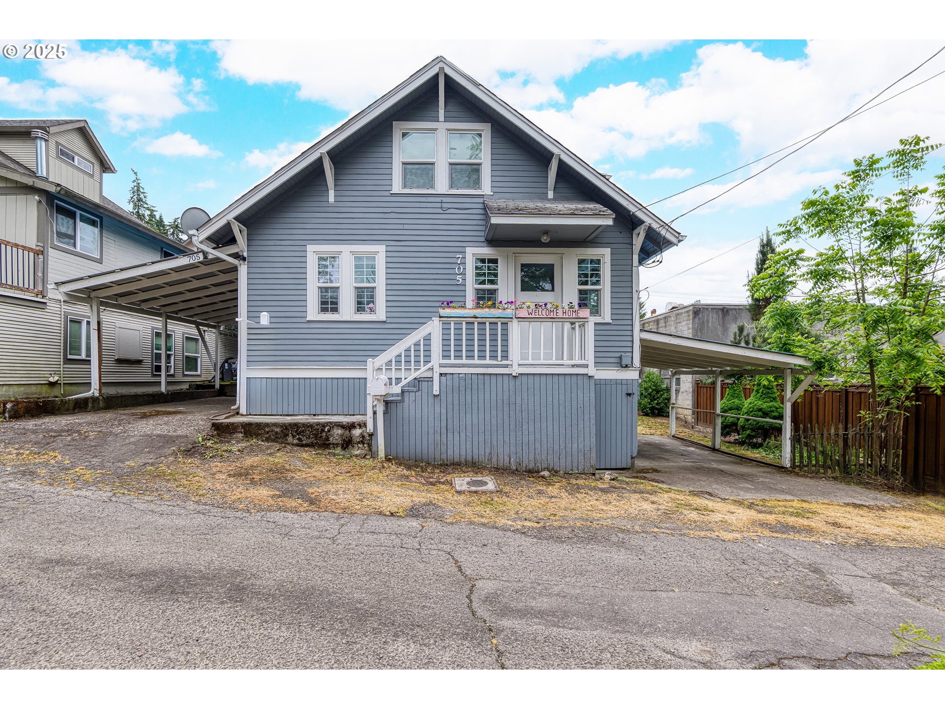 705 JACKSON ST, Oregon City