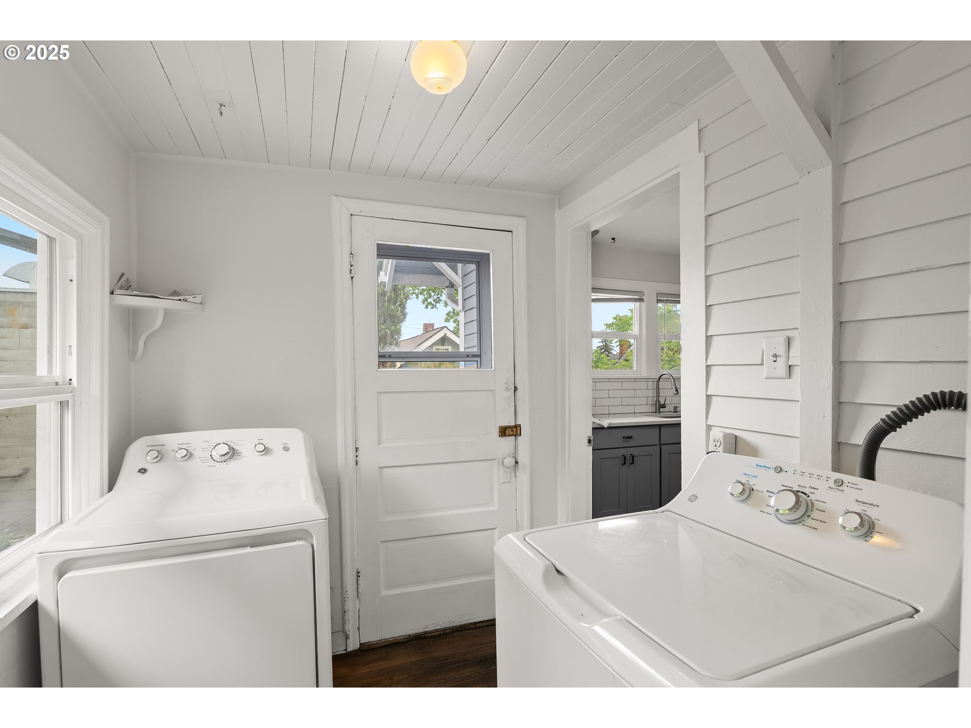 705 JACKSON ST, Oregon City