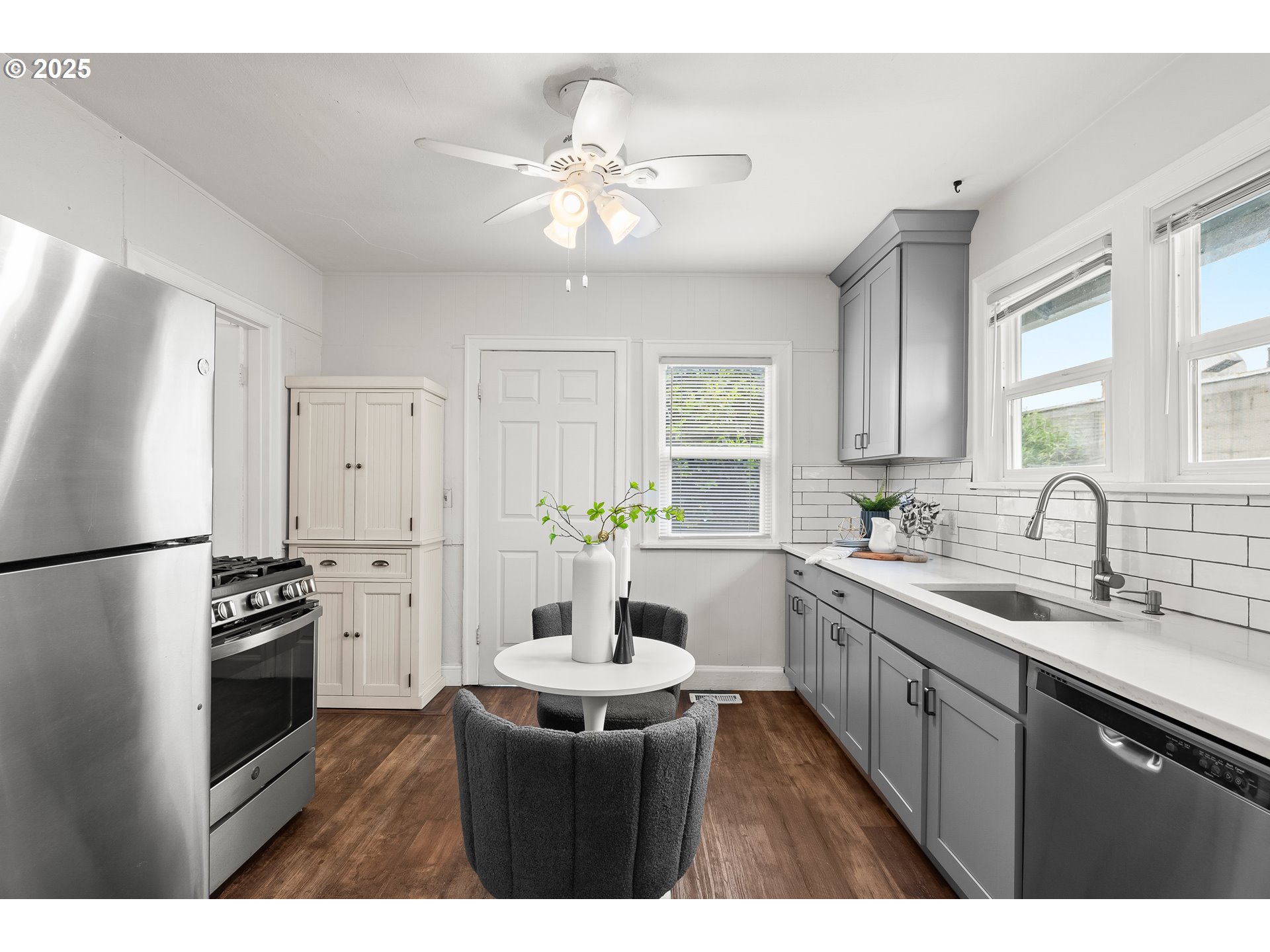 705 JACKSON ST, Oregon City