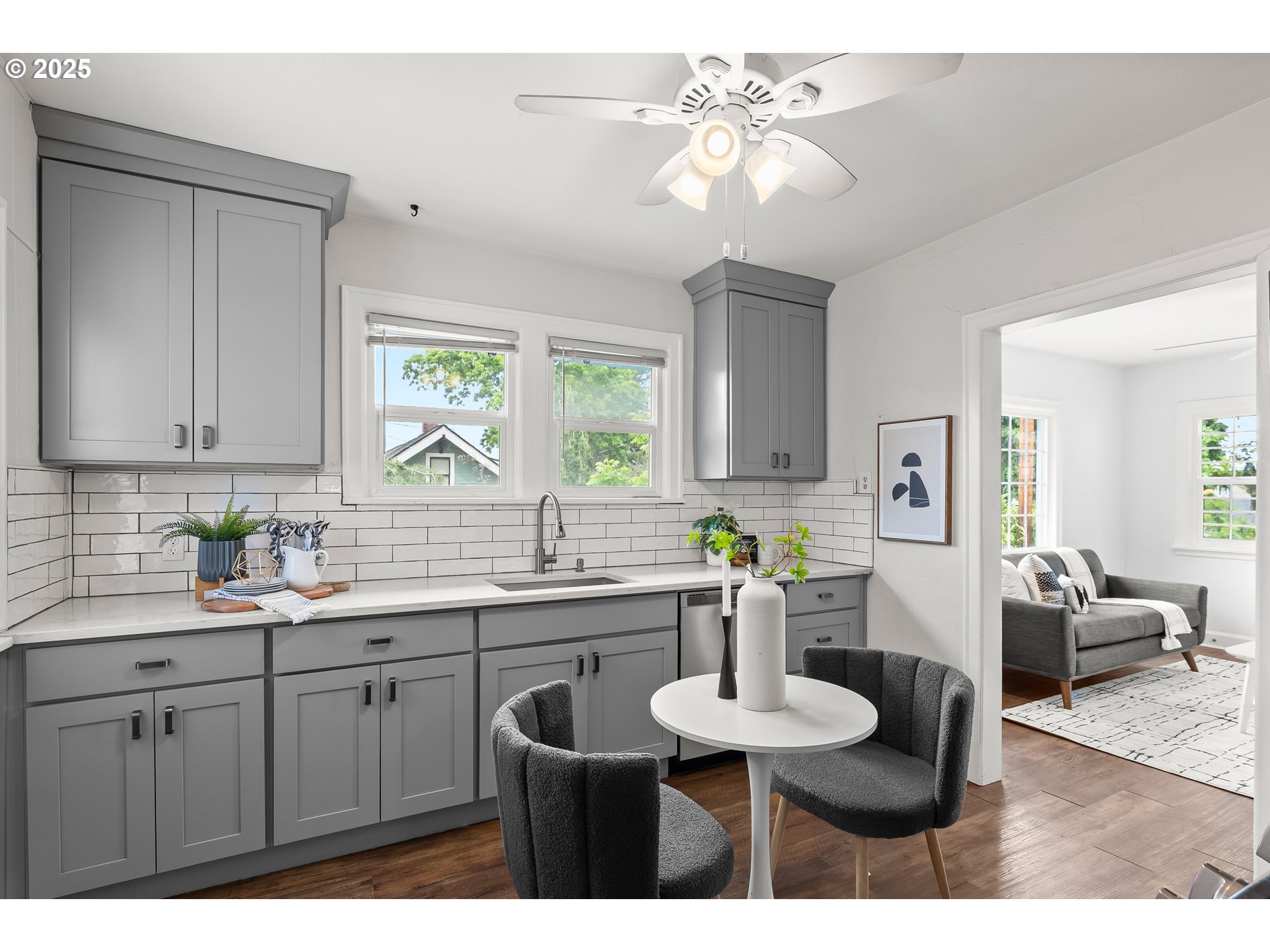 705 JACKSON ST, Oregon City