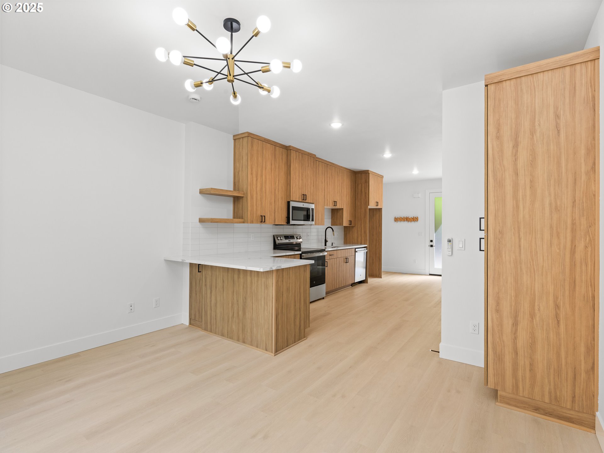 4960 SE Caruthers ST 6, Portland Unit: 6