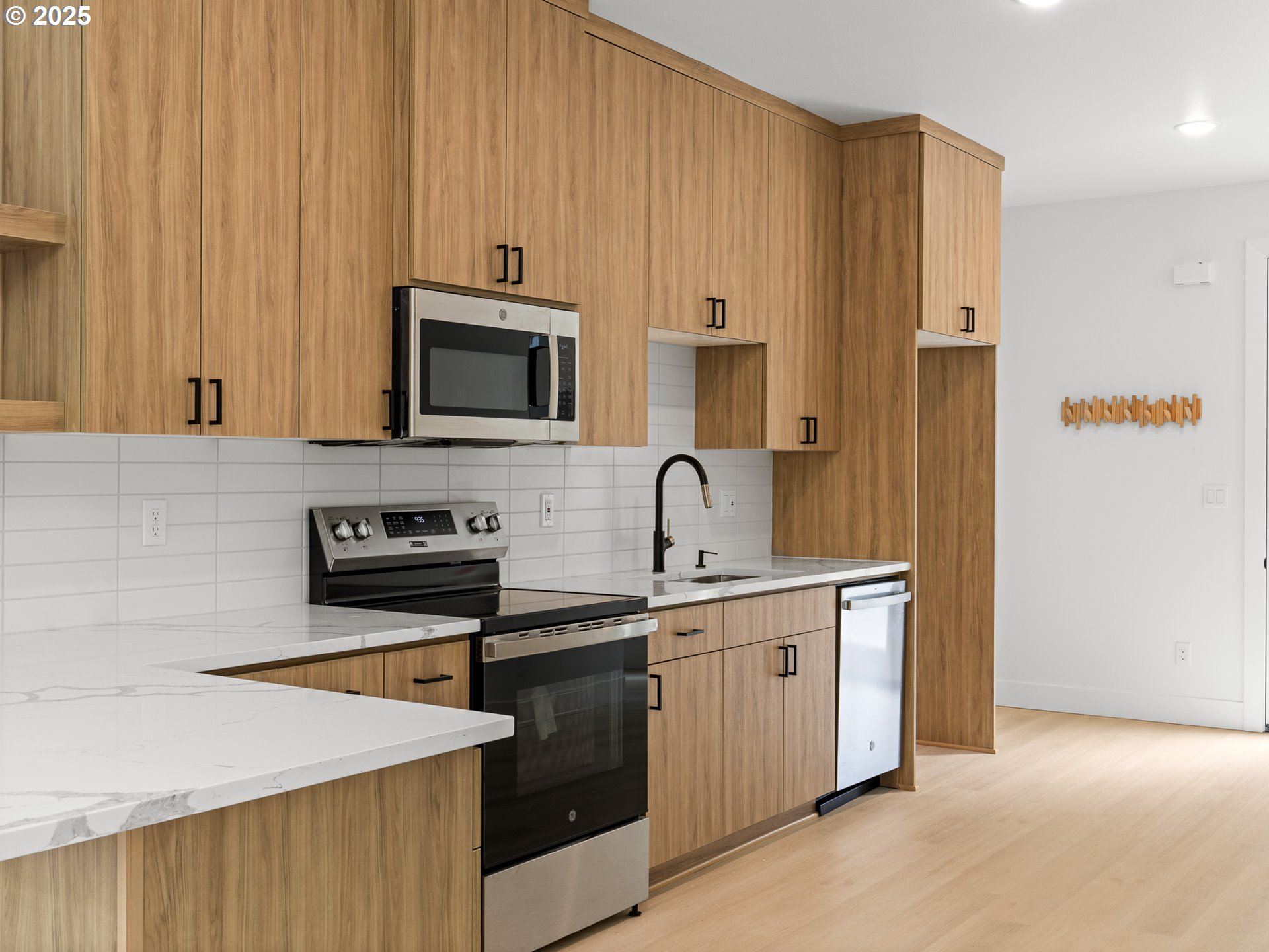 4960 SE Caruthers ST 6, Portland Unit: 6