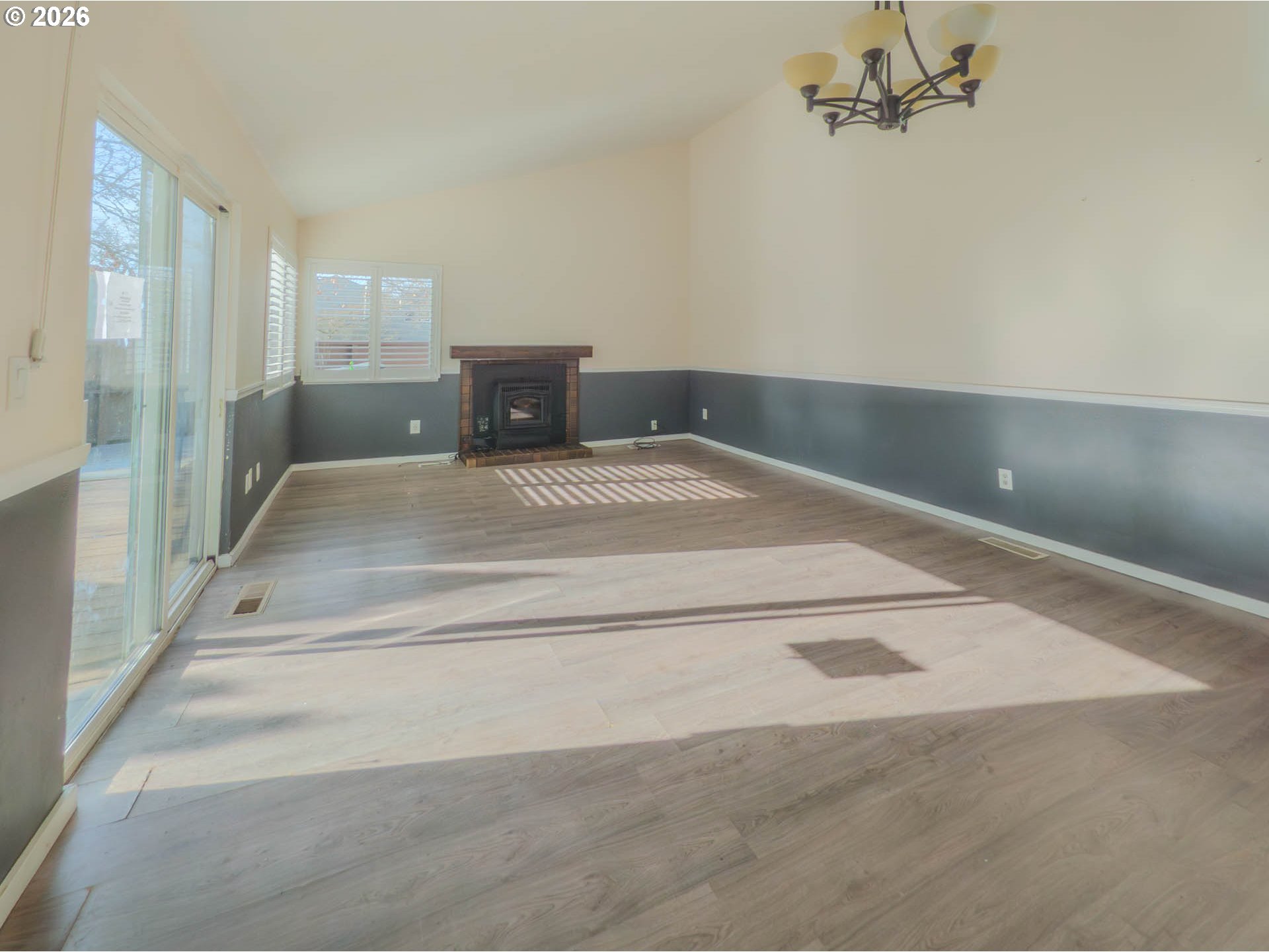 17610 NW ROLLING HILL LN