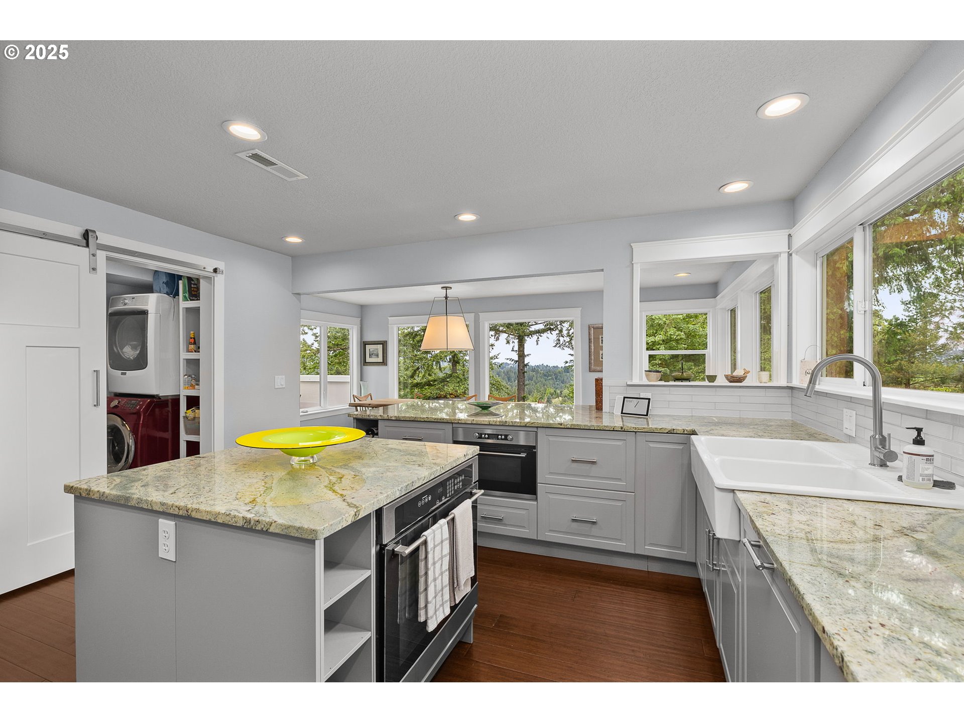 48 EAGLE CREST DR 4A