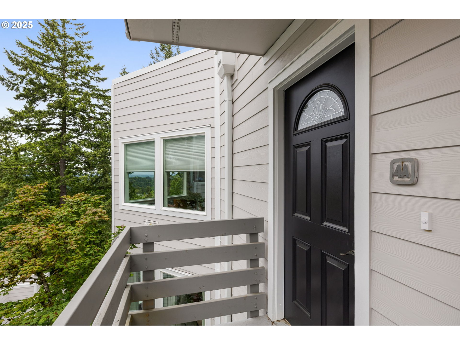 48 EAGLE CREST DR 4A