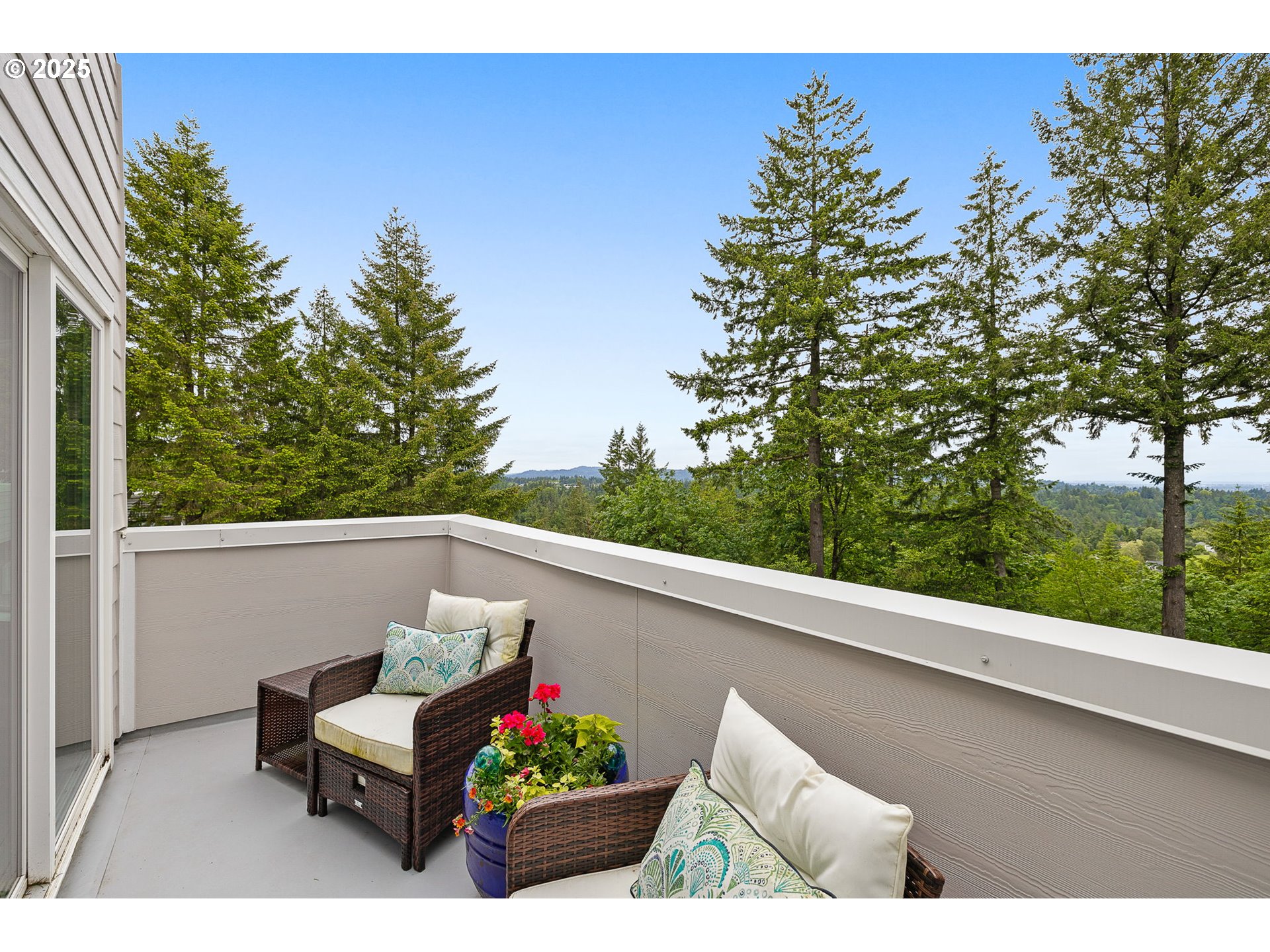 48 EAGLE CREST DR 4A