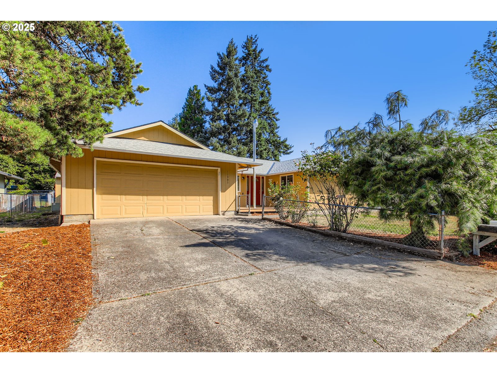 16305 SE STERLING CIR