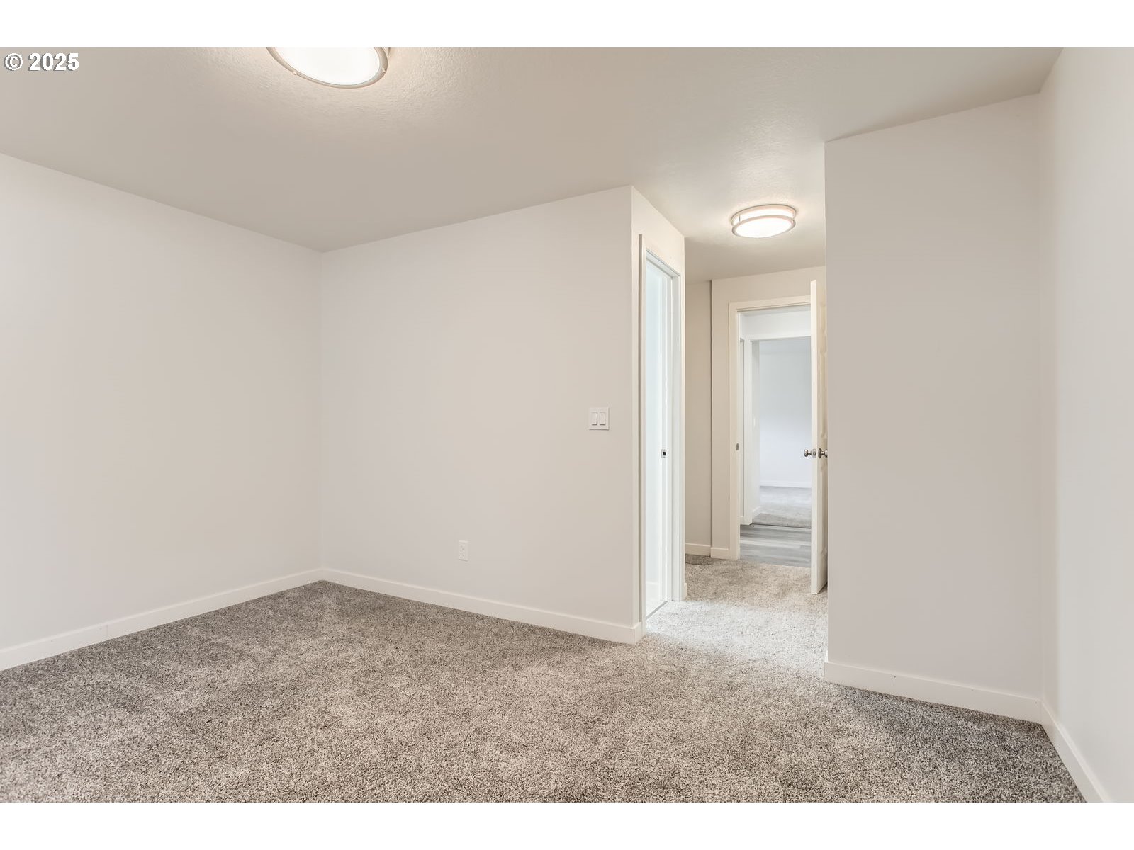 16305 SE STERLING CIR