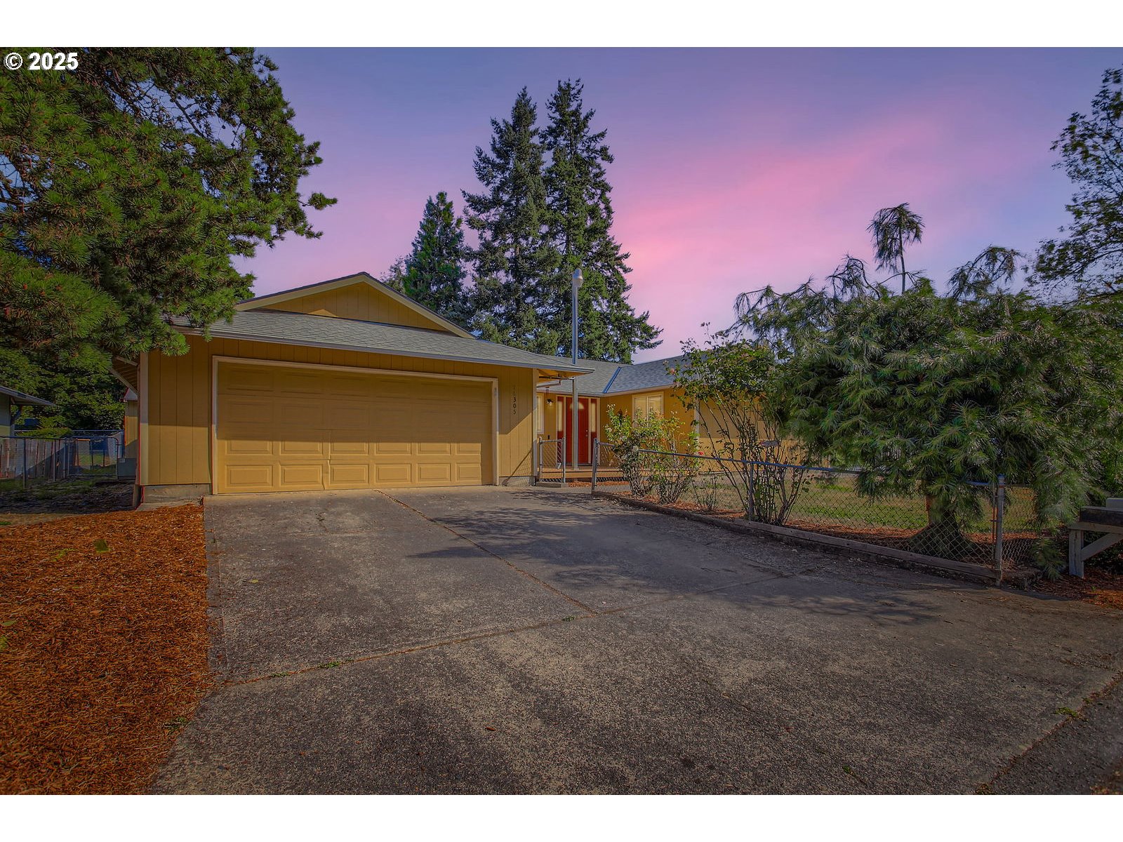 16305 SE STERLING CIR