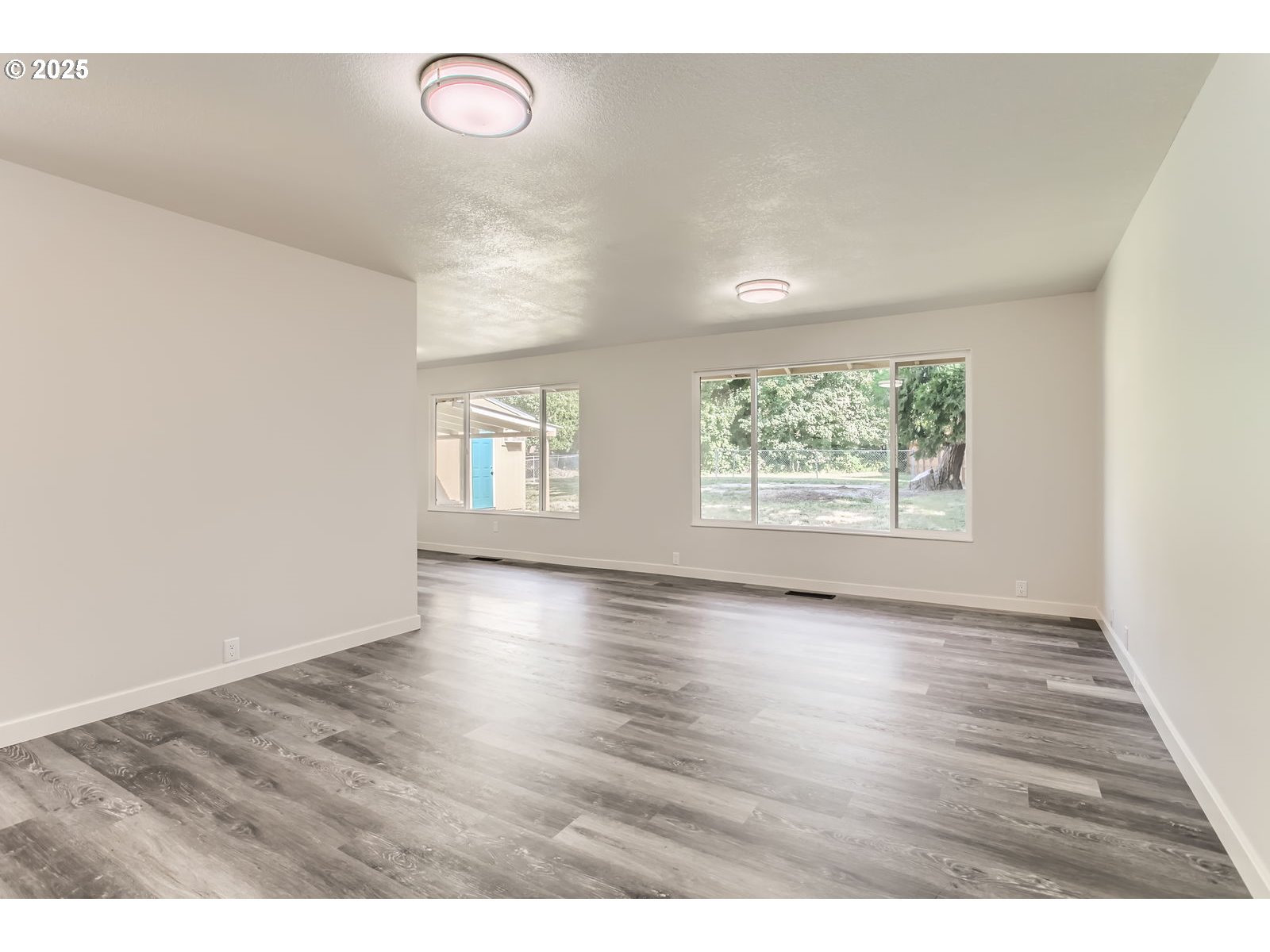 16305 SE STERLING CIR