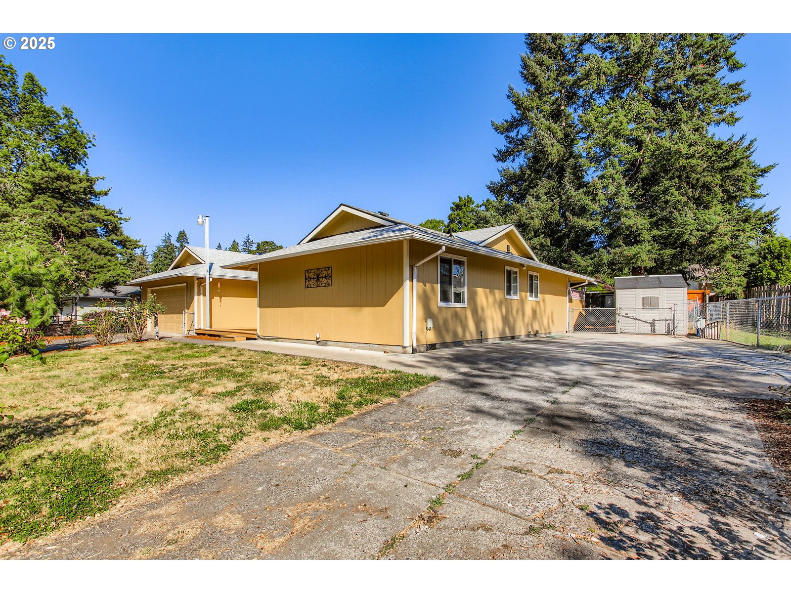 16305 SE STERLING CIR