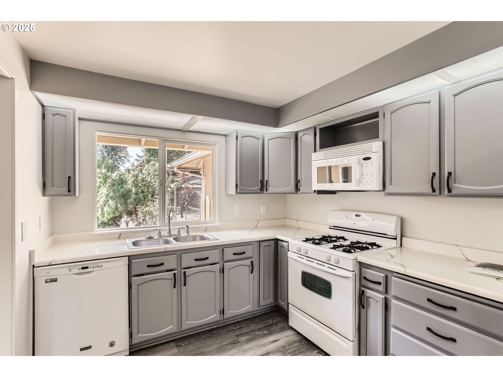 16305 SE STERLING CIR