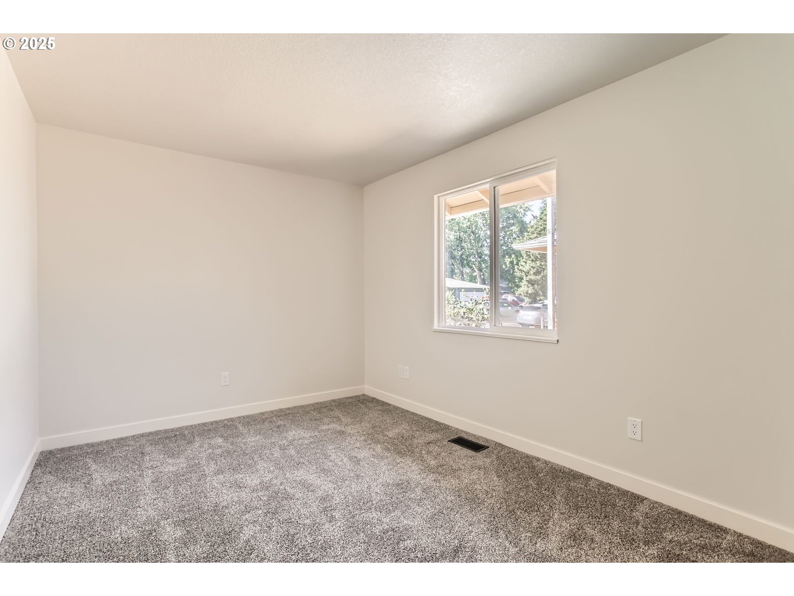 16305 SE STERLING CIR