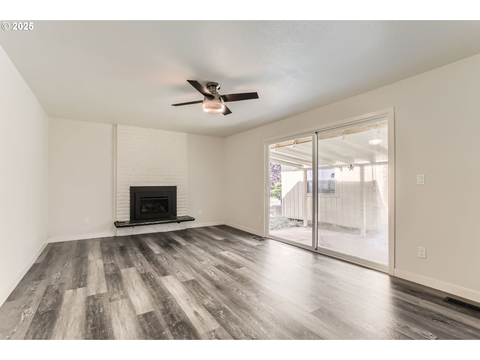 16305 SE STERLING CIR