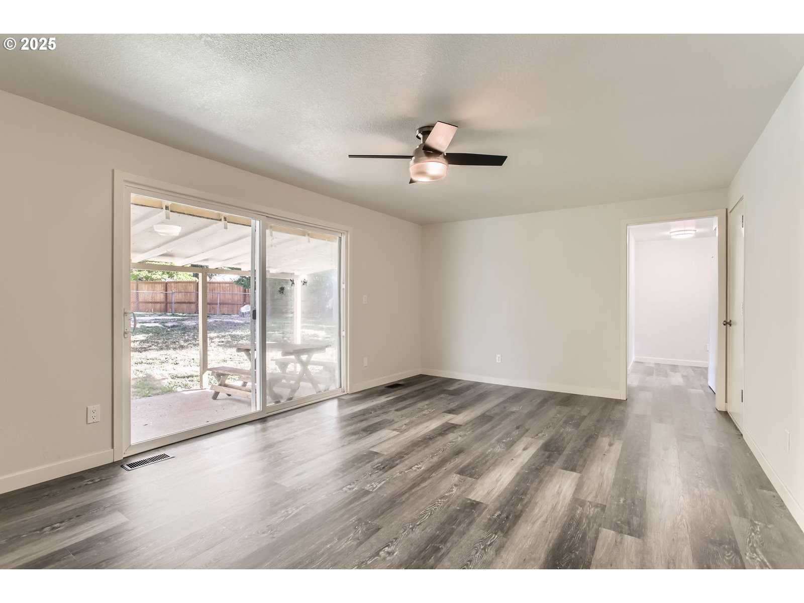 16305 SE STERLING CIR