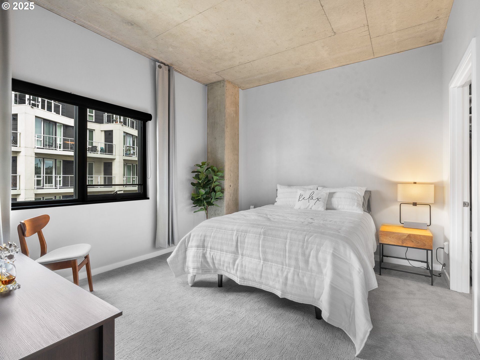 1830 NW RIVERSCAPE ST