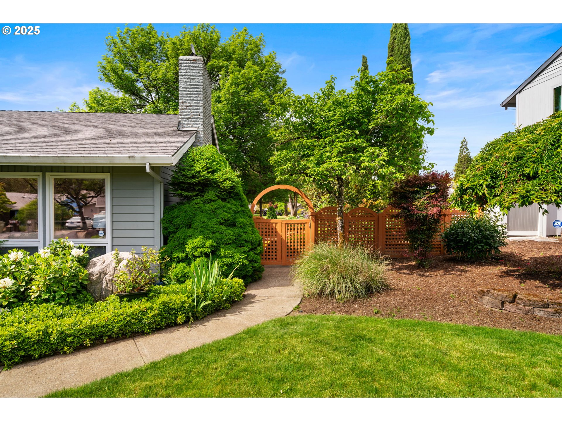 4415 NW NESKOWIN AVE