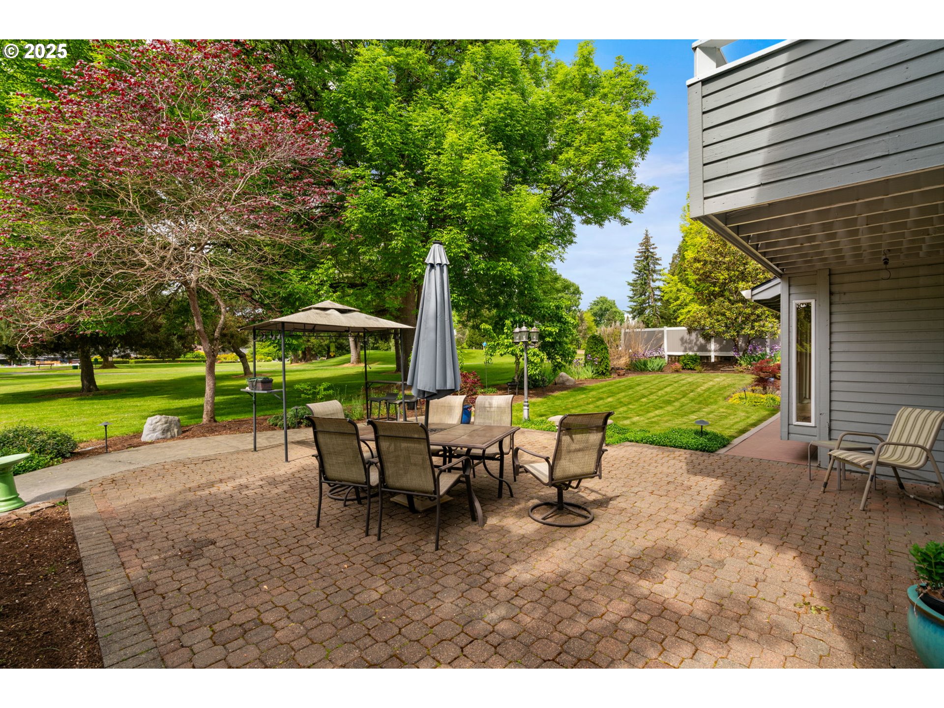 4415 NW NESKOWIN AVE