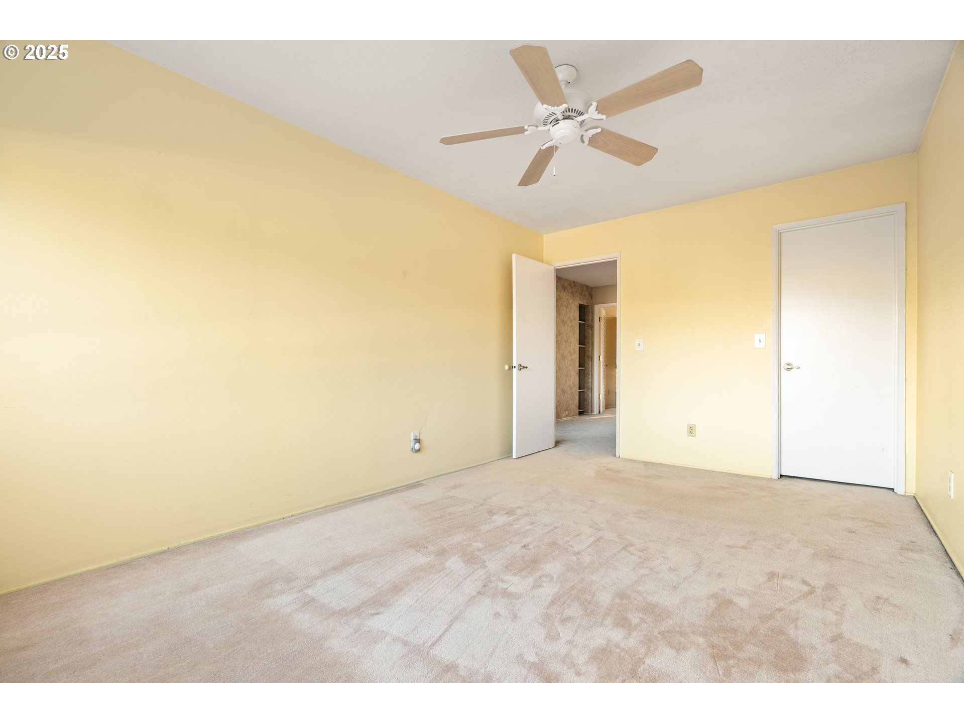 4415 NW NESKOWIN AVE