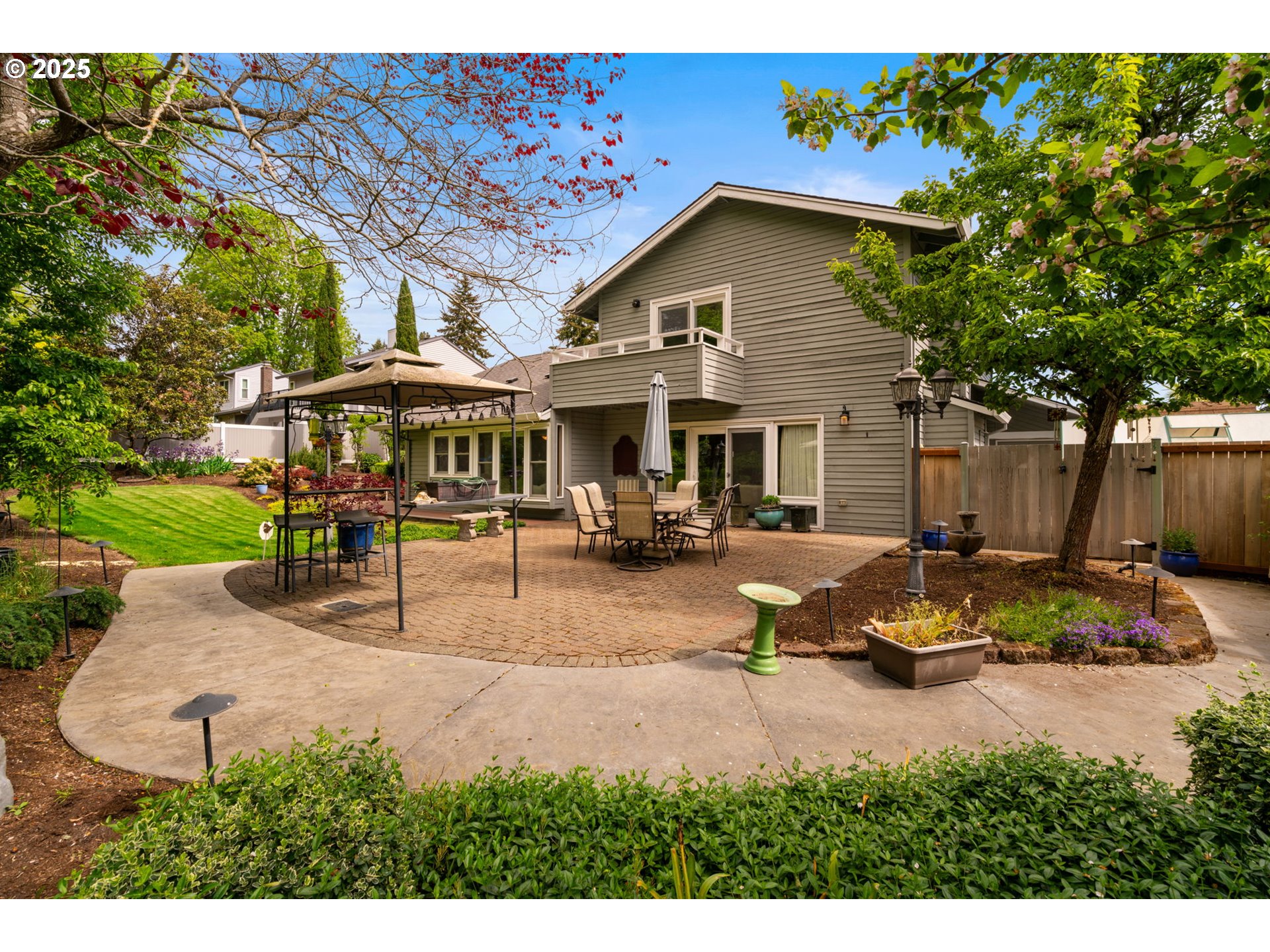 4415 NW NESKOWIN AVE