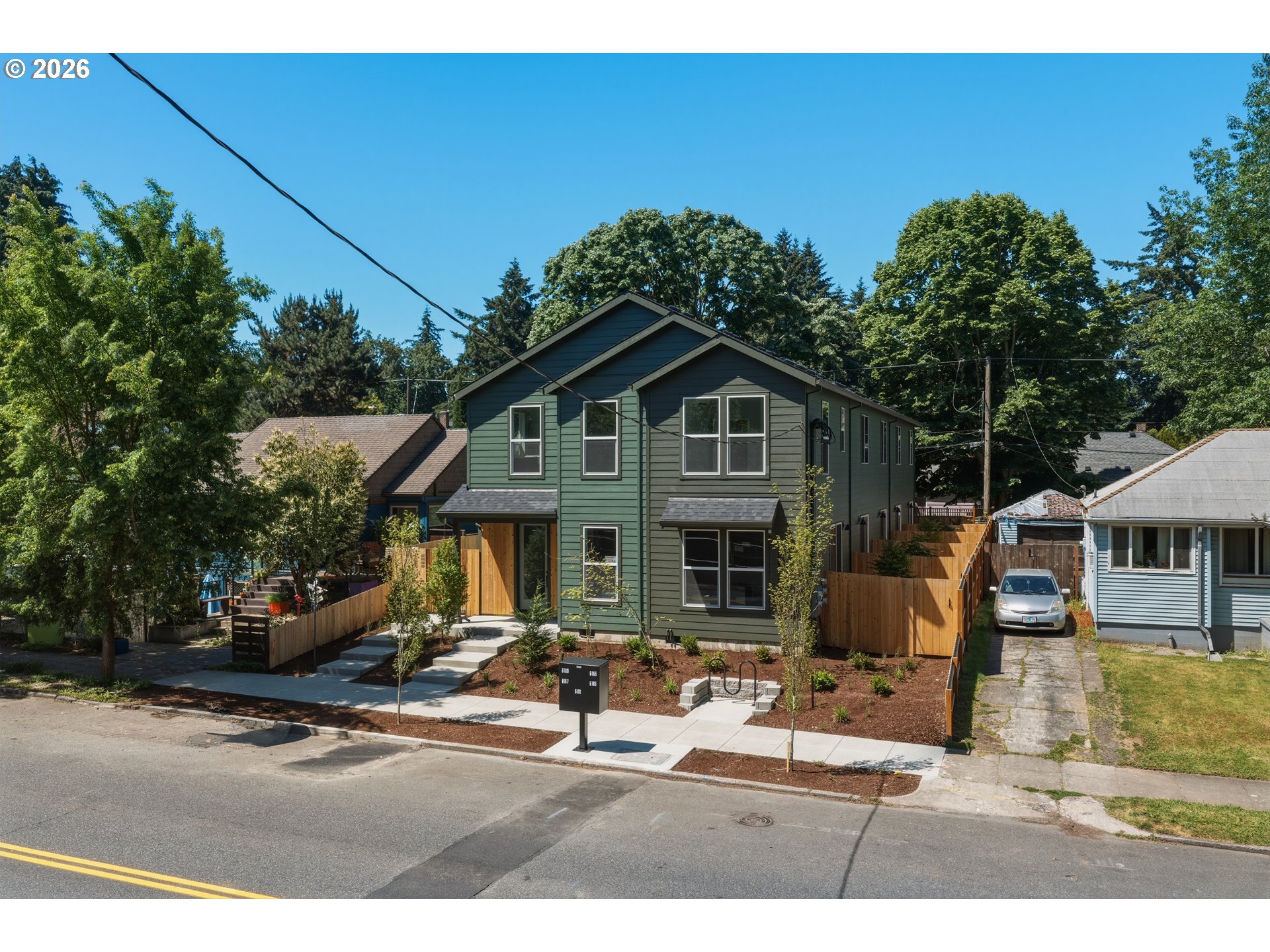 6185 N Albina AVE 3