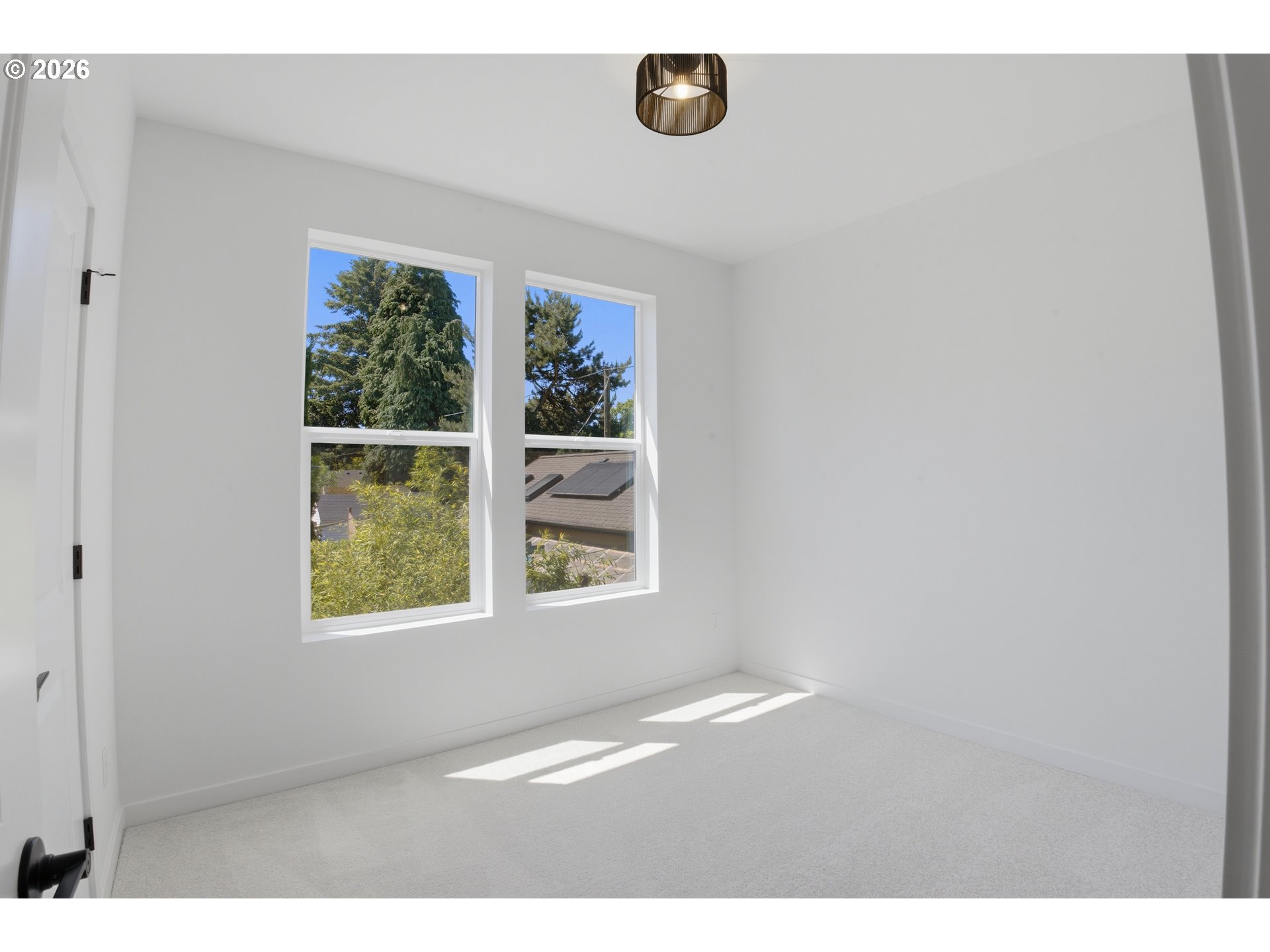 6185 N Albina AVE 3