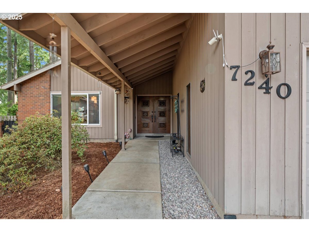 7240 SW 28TH CT, Beaverton