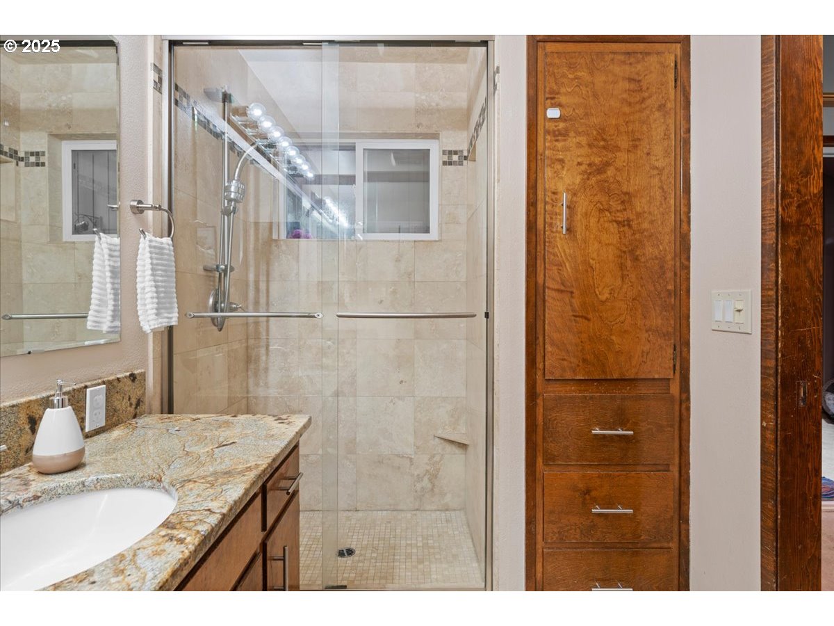 7240 SW 28TH CT, Beaverton