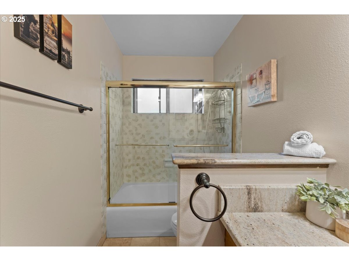 7240 SW 28TH CT, Beaverton