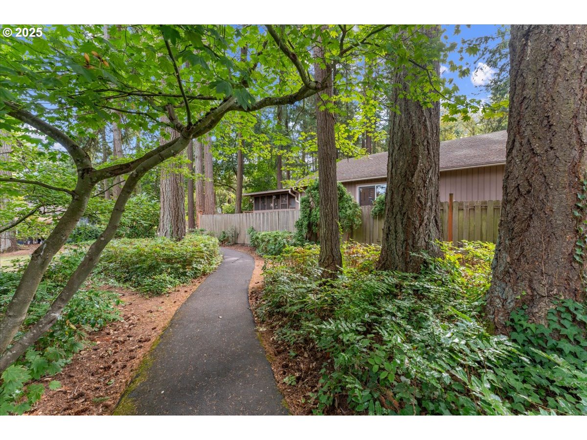 7240 SW 28TH CT, Beaverton