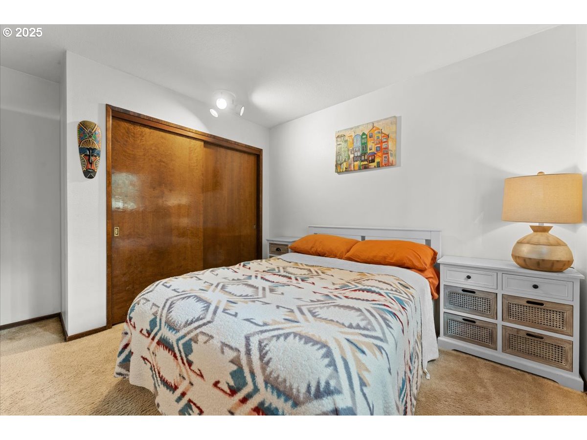 7240 SW 28TH CT, Beaverton