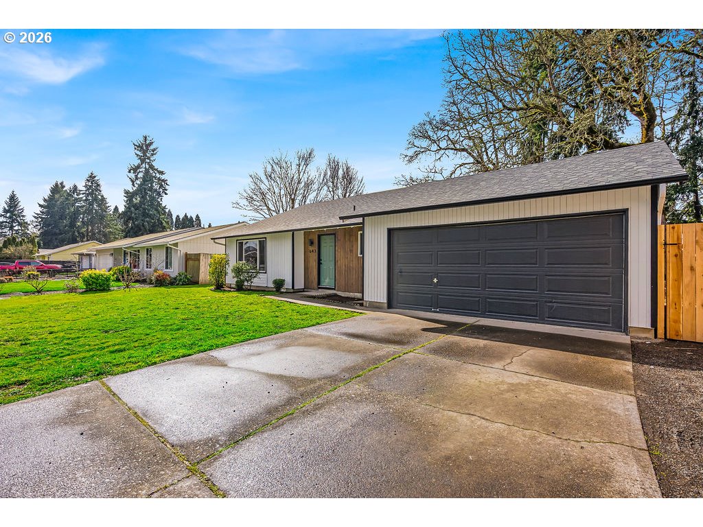 643 SE 40TH CT