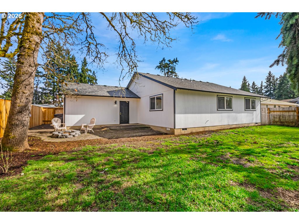 643 SE 40TH CT
