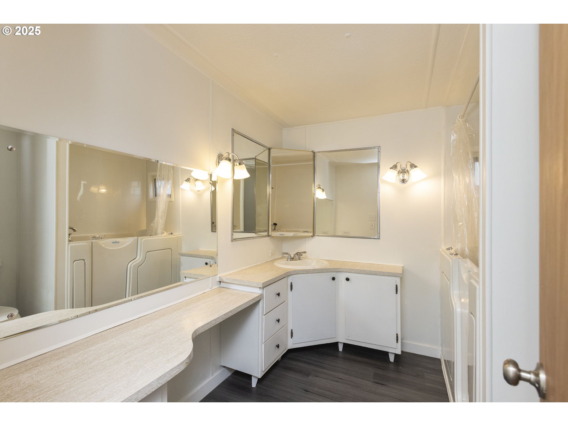 11624 SW ROYAL VILLA DR