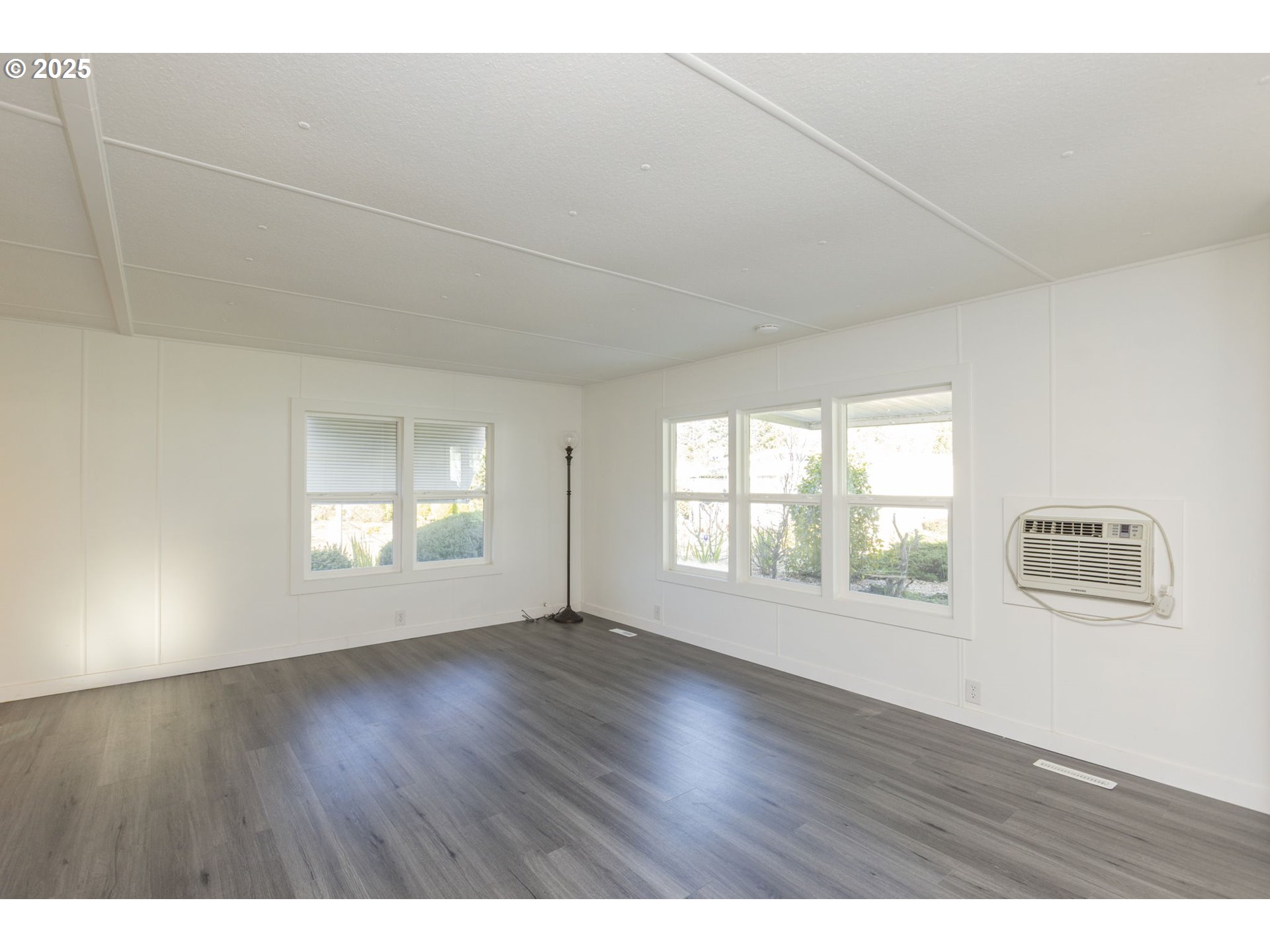 11624 SW ROYAL VILLA DR