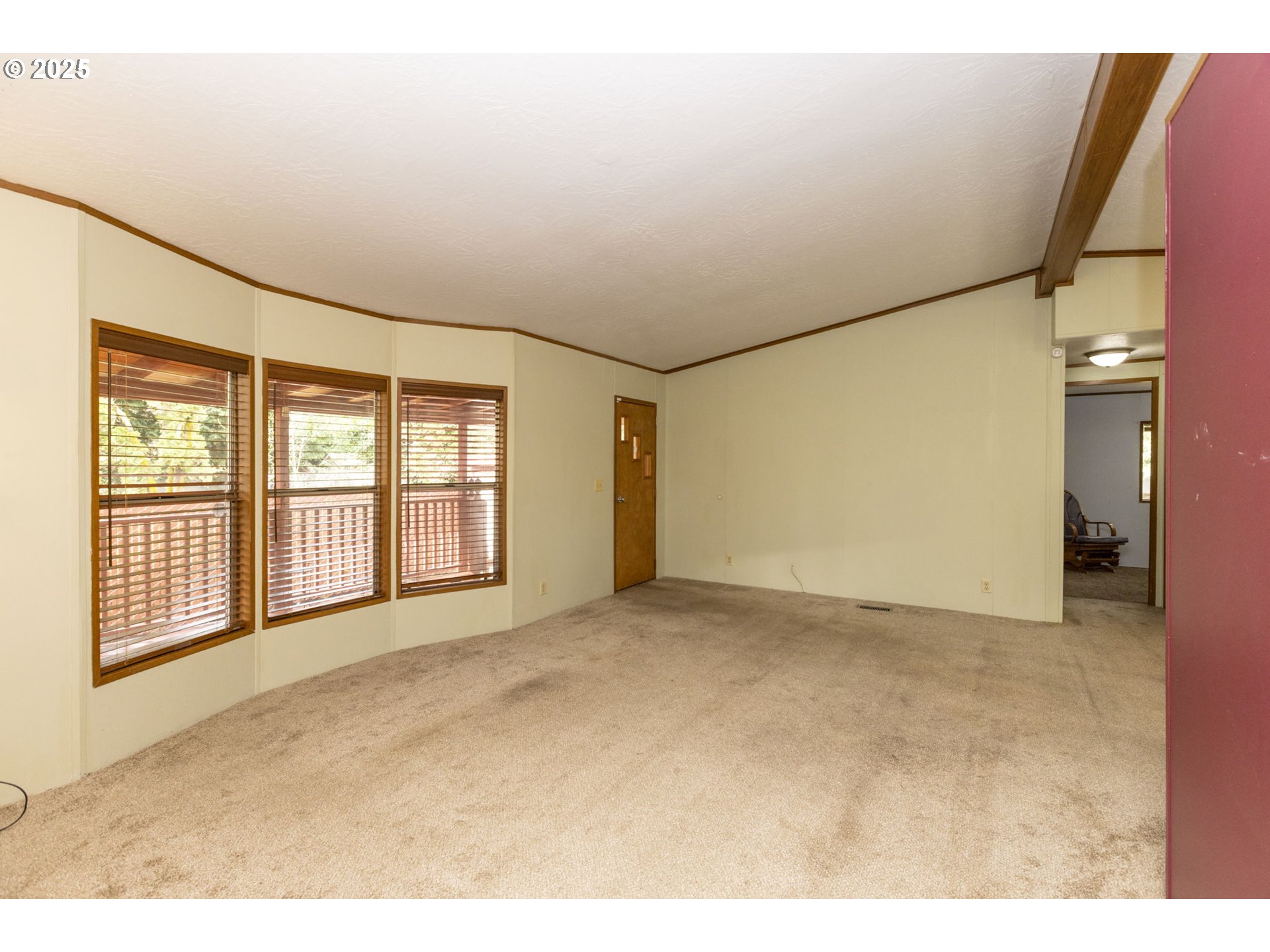 3203 SE VINEYARD RD 6