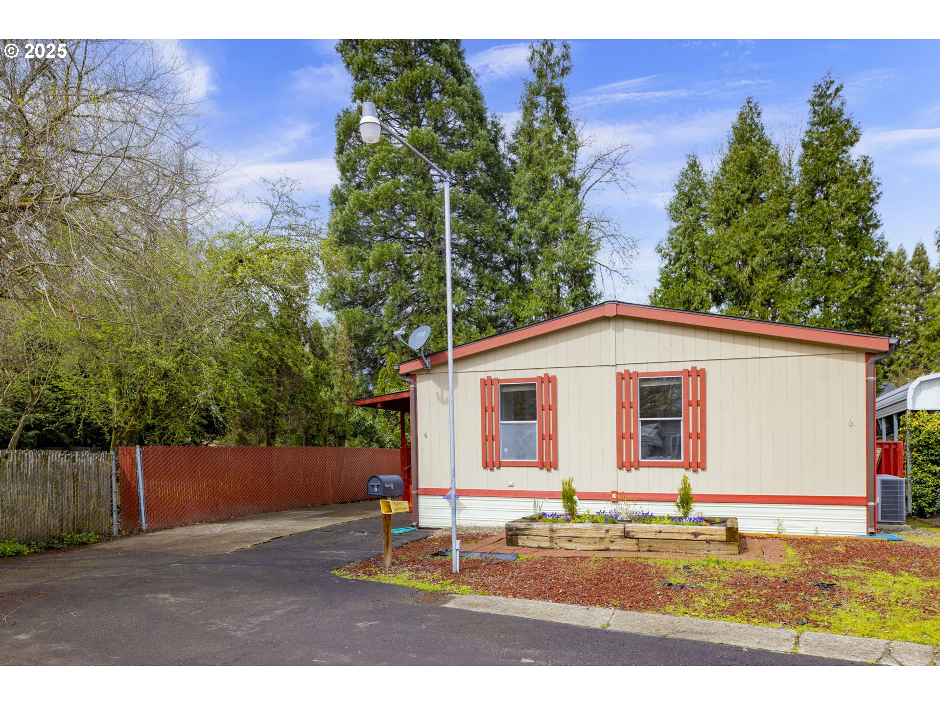 3203 SE VINEYARD RD 6