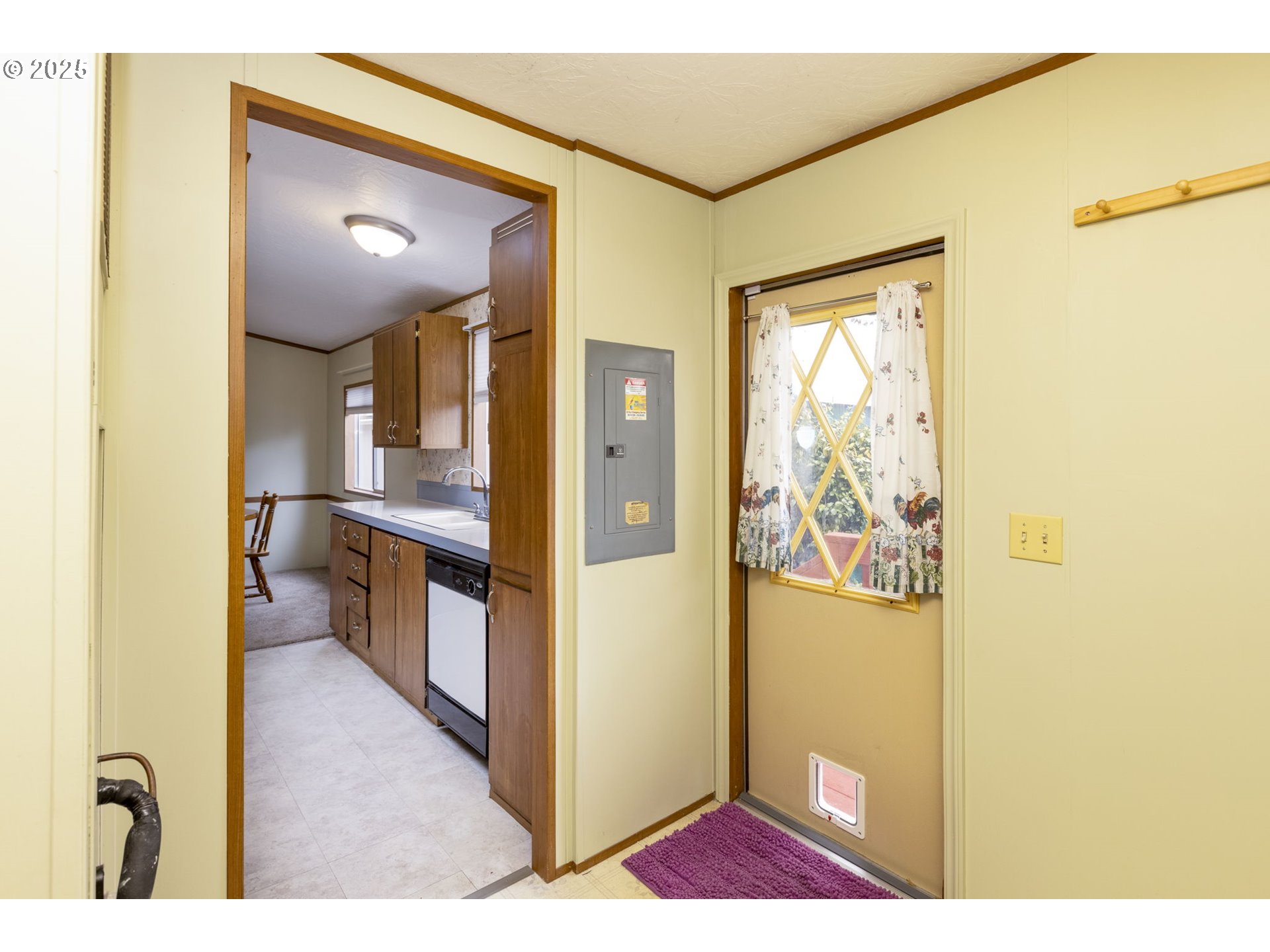 3203 SE VINEYARD RD 6