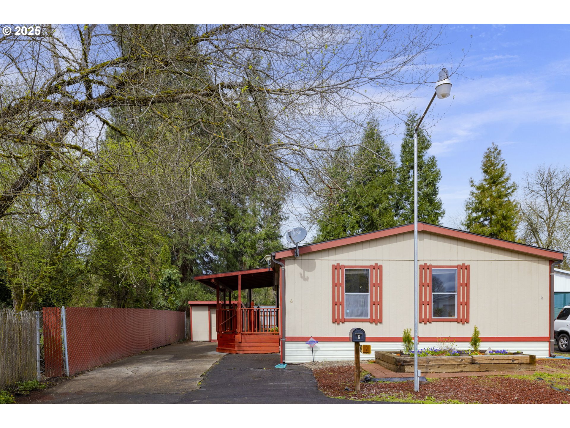 3203 SE VINEYARD RD 6