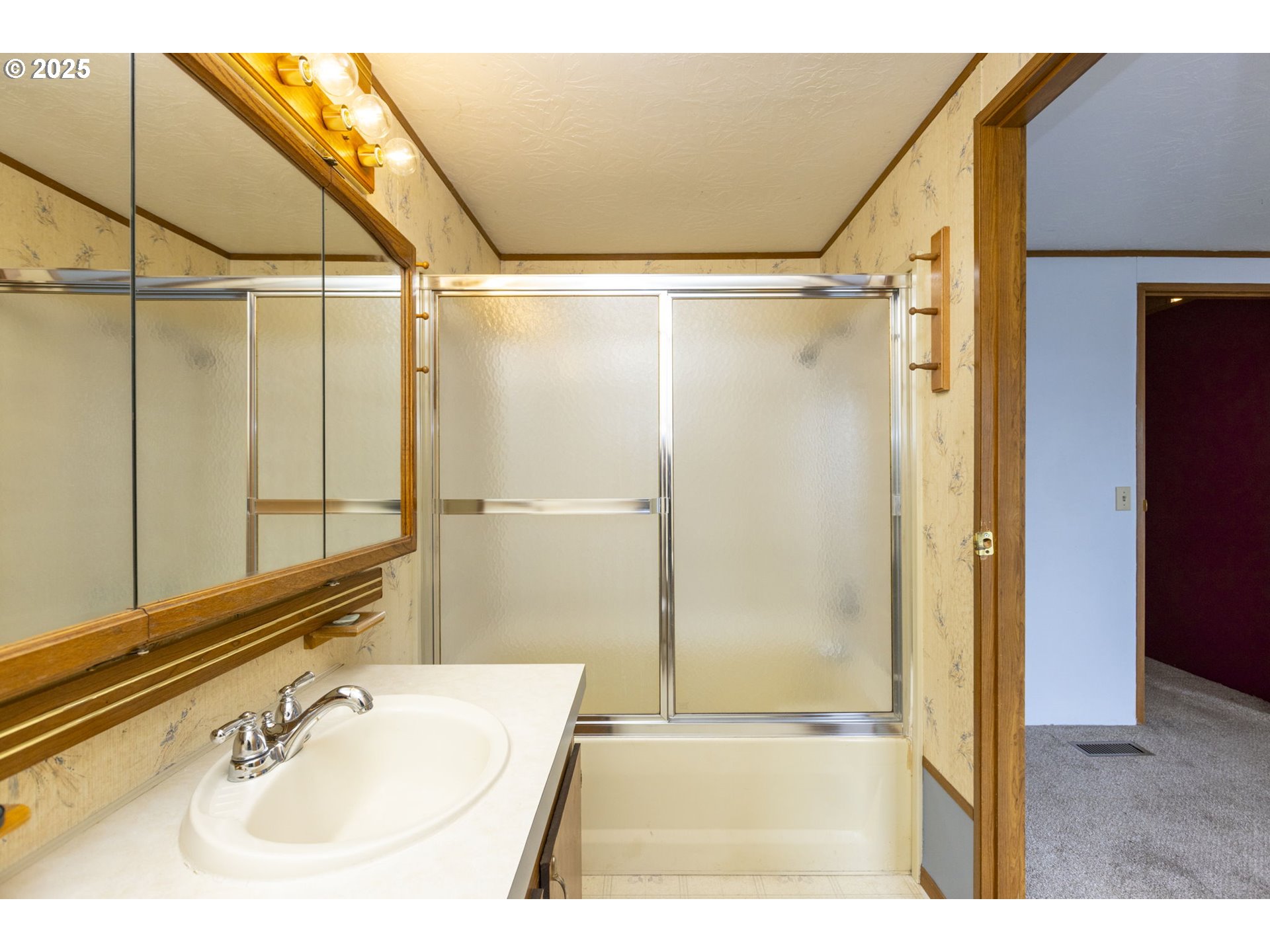 3203 SE VINEYARD RD 6