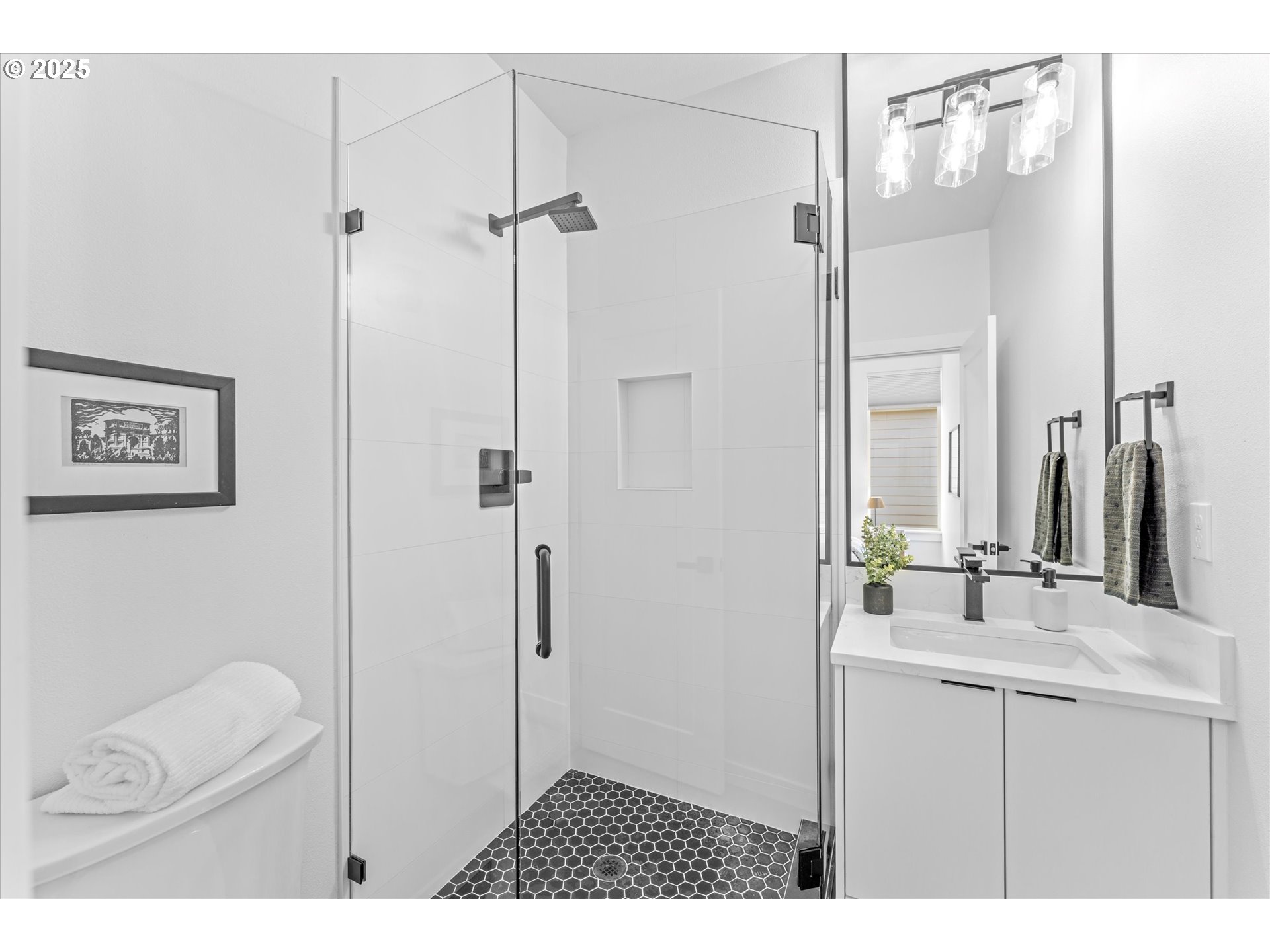 7461 N MOHAWK AVE, Portland