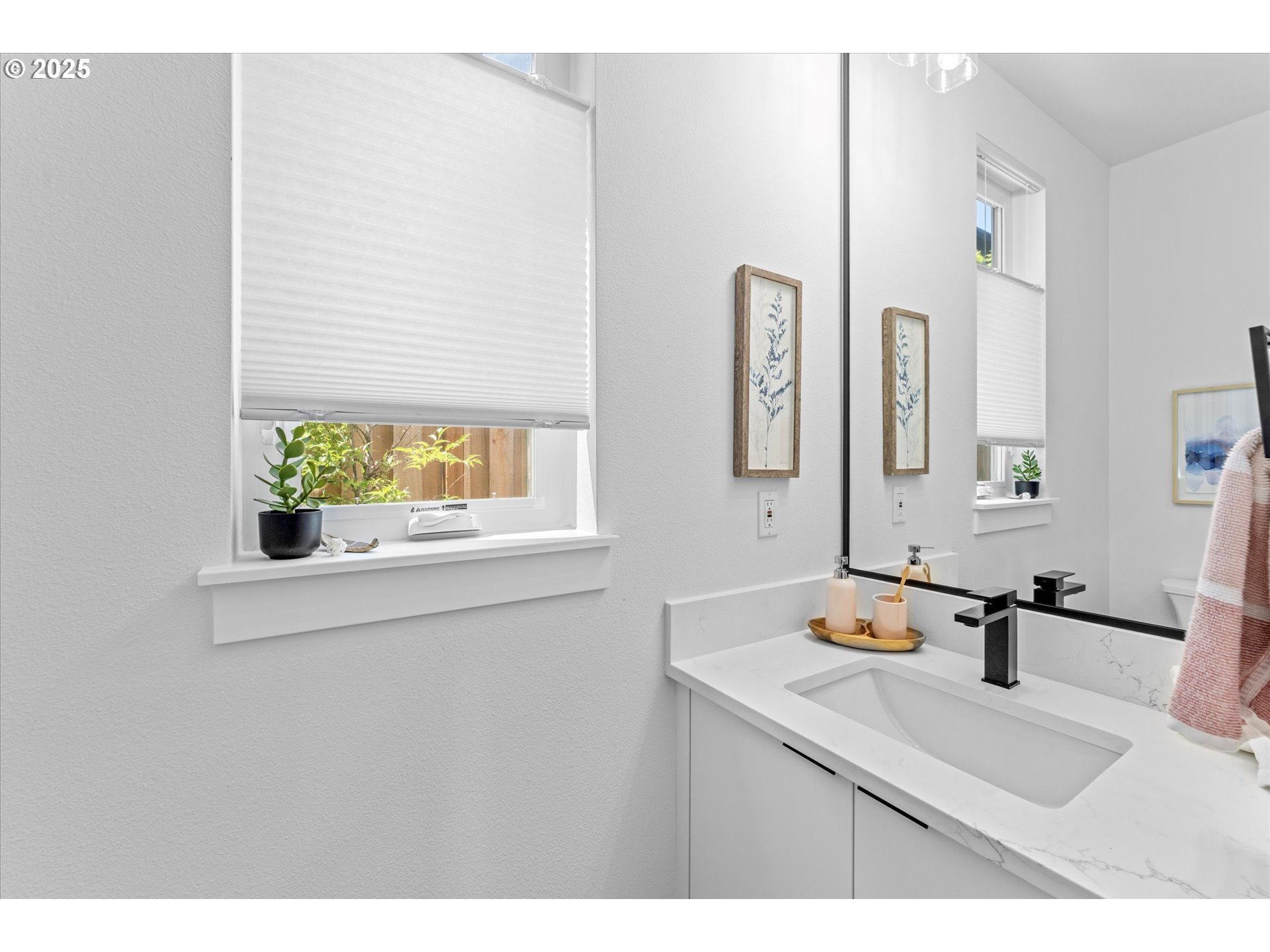 7461 N MOHAWK AVE, Portland