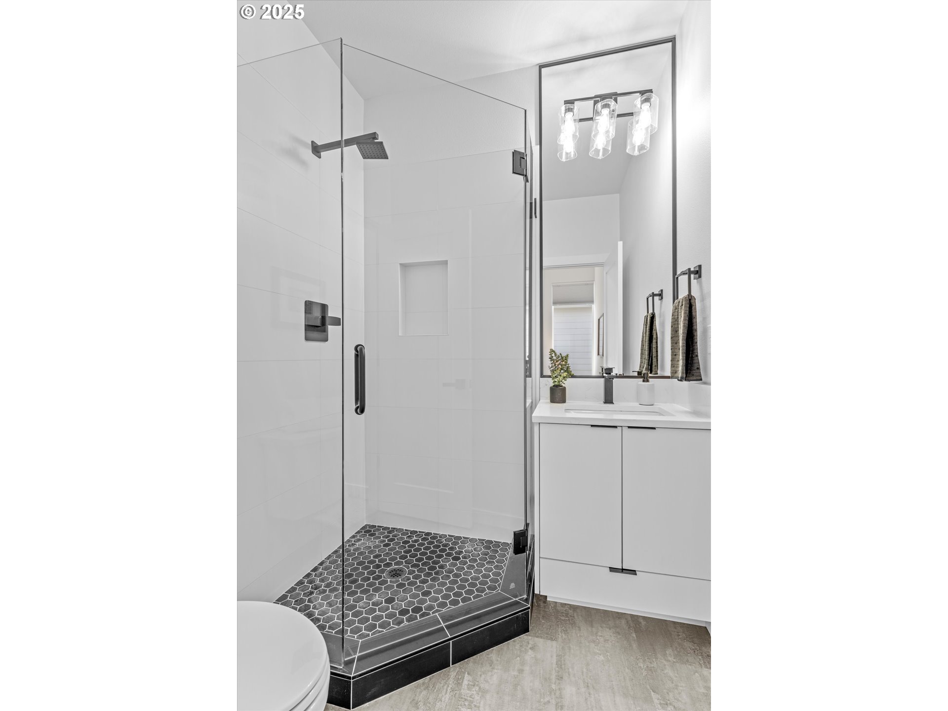 7461 N MOHAWK AVE, Portland