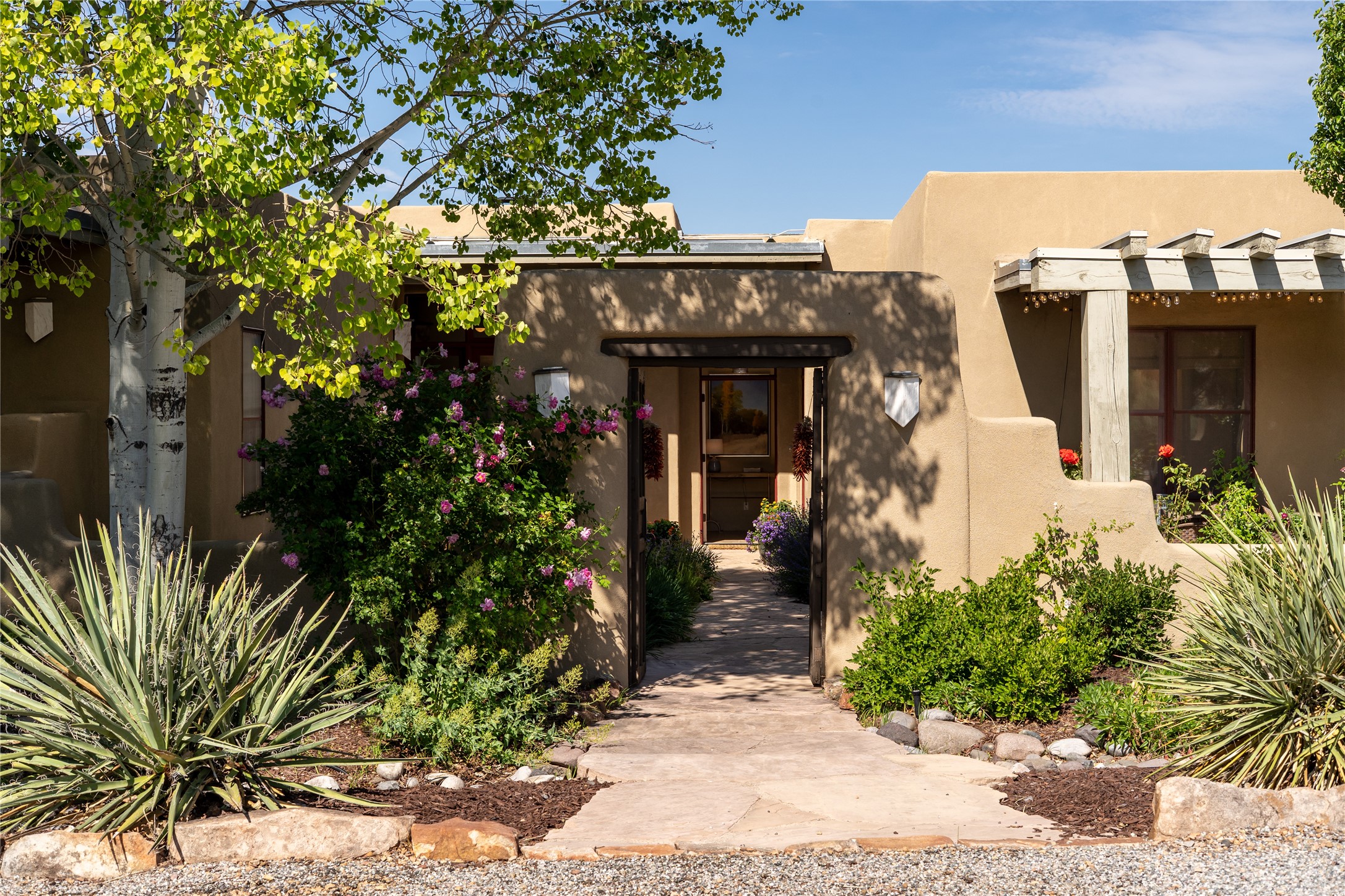 4 Paseo Del Coyote