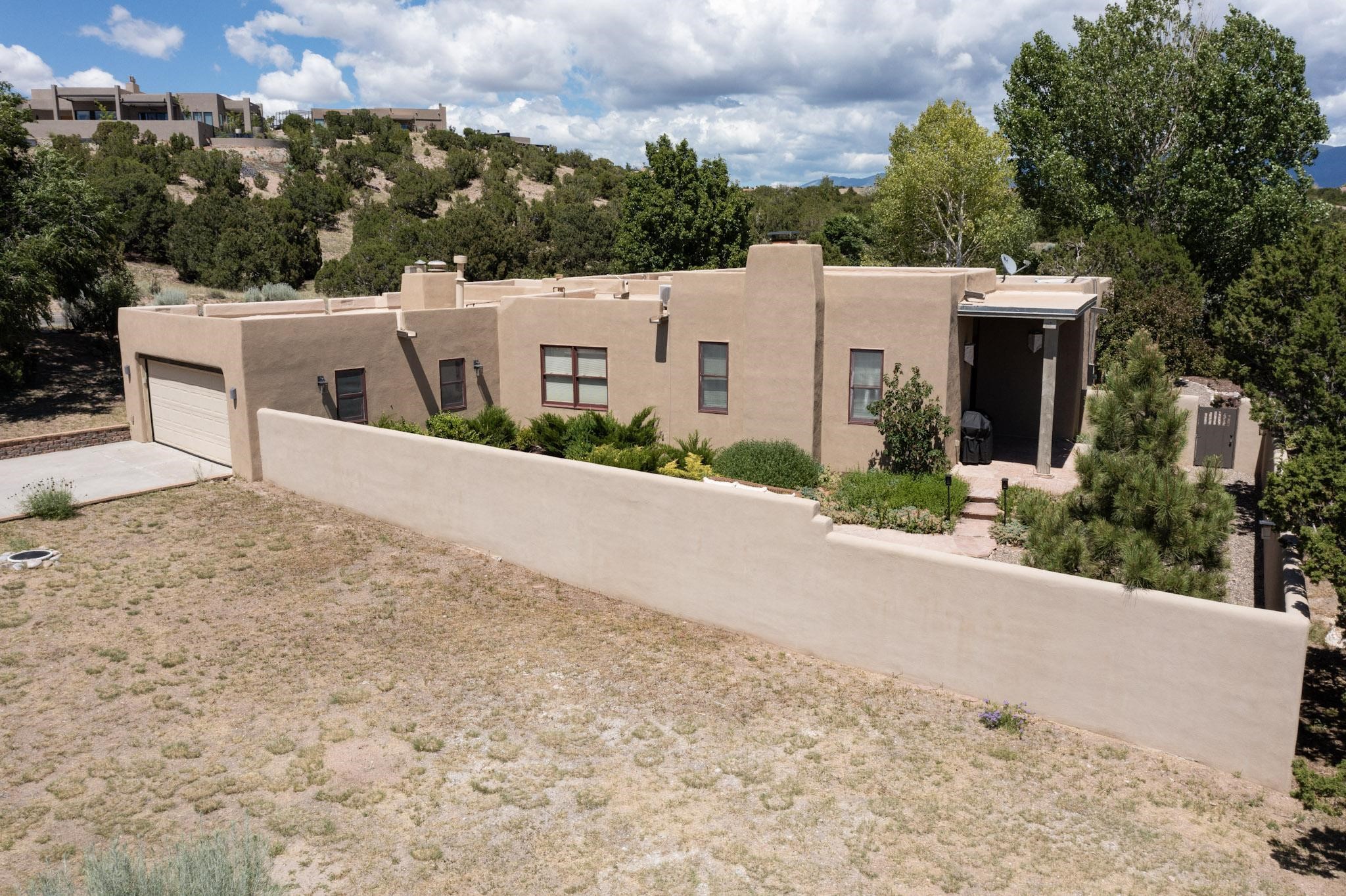4 Paseo Del Coyote