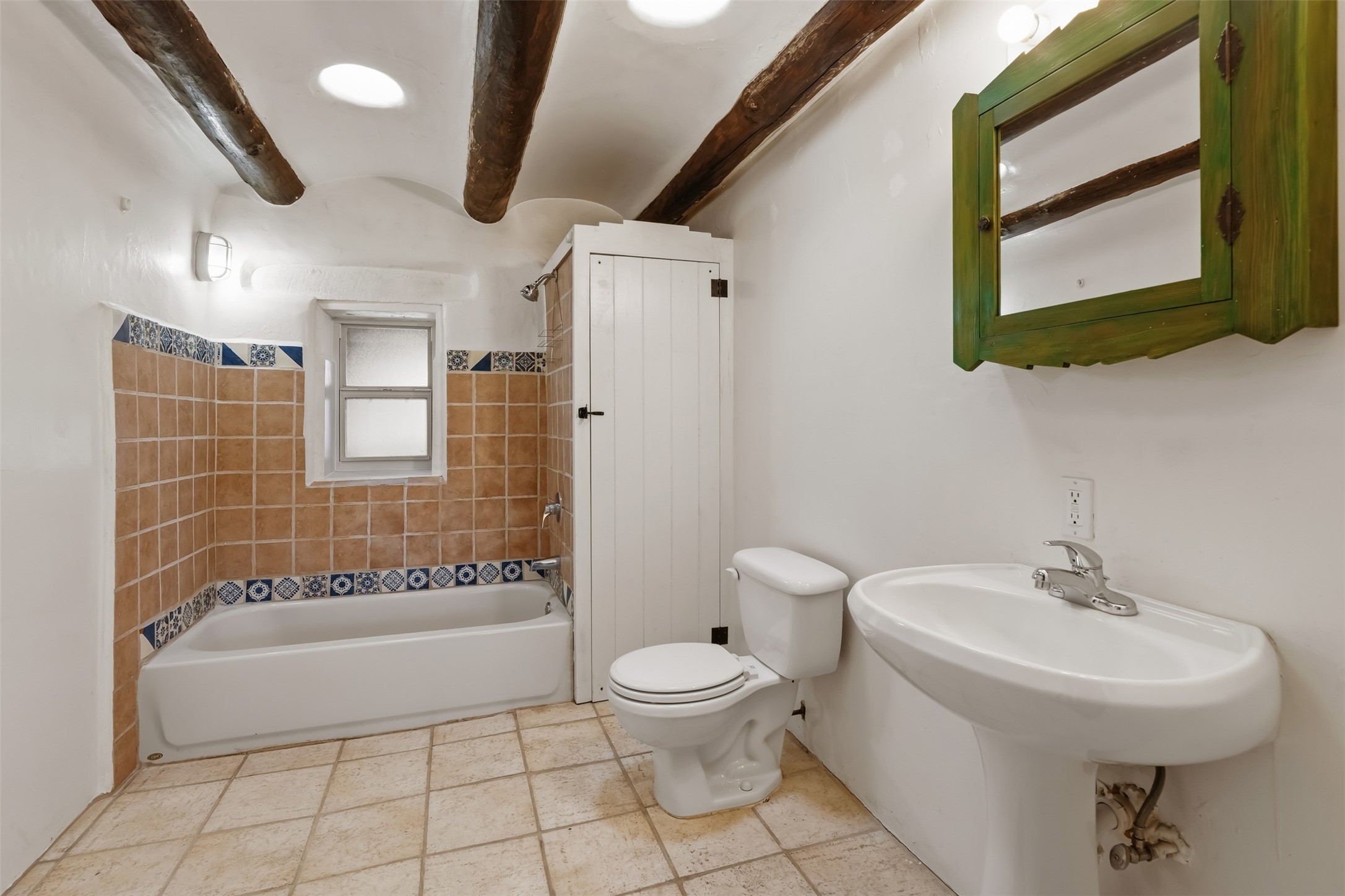 21B Sudeste Place