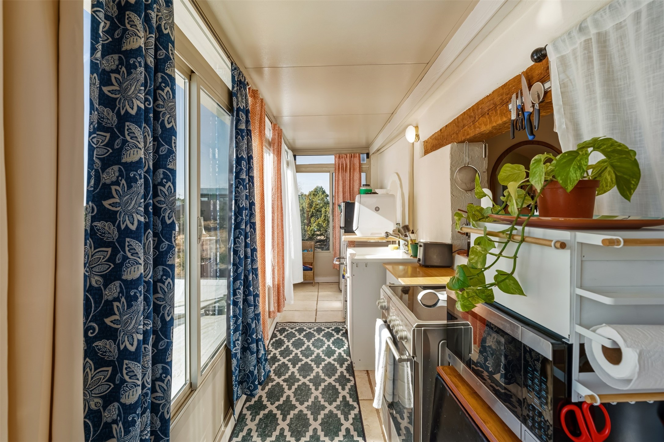 21B Sudeste Place