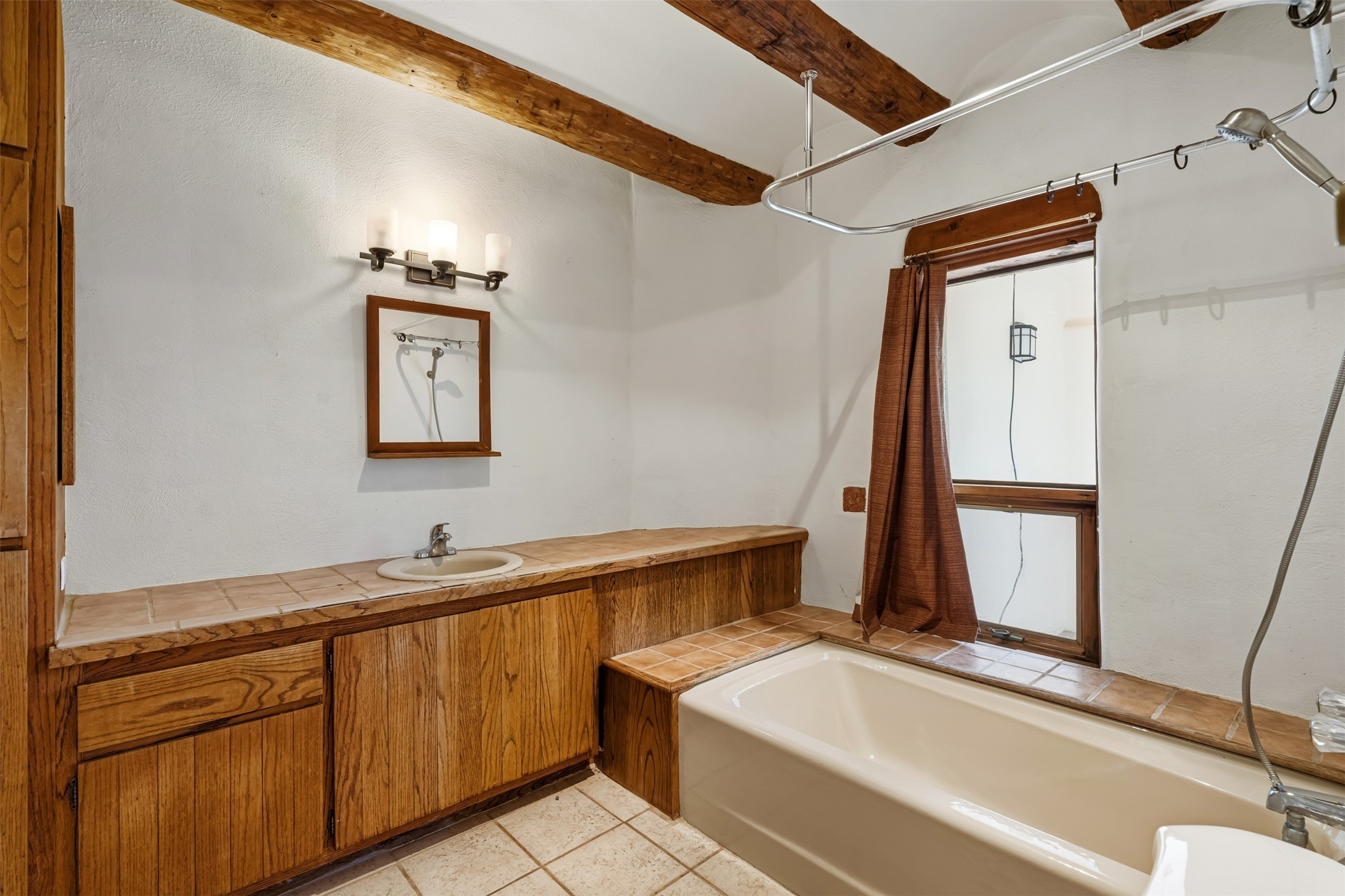 21B Sudeste Place