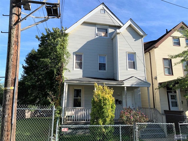 202 Hickory Street