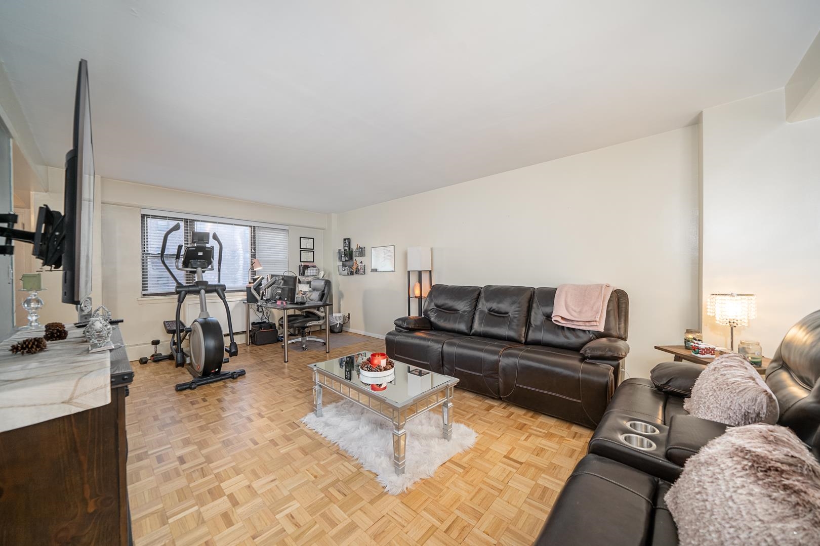 8800 BLVD EAST Unit 5L